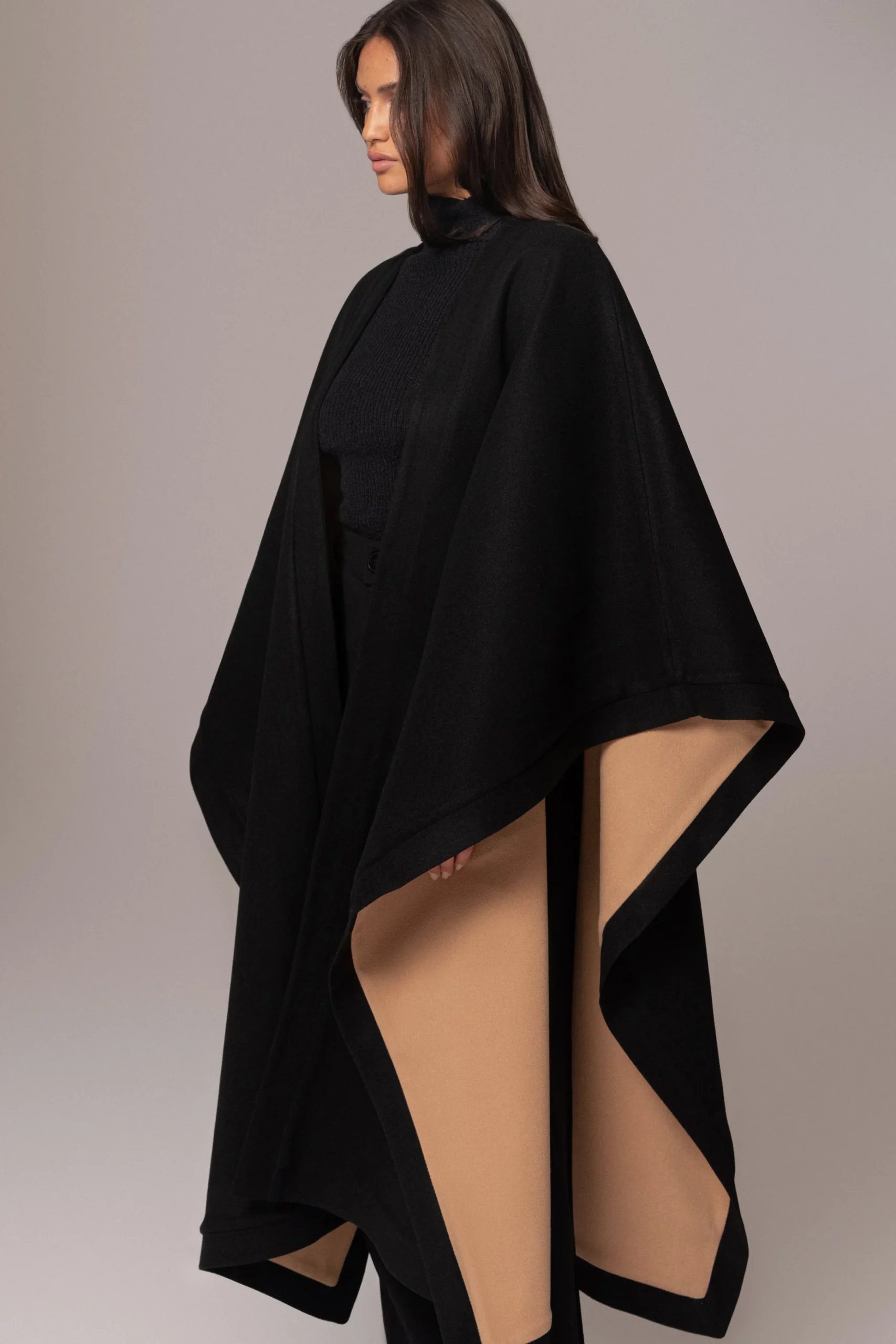 beige_park_city_reversibl_13.webp JLUXLABEL Beige Park City Reversible Shawl