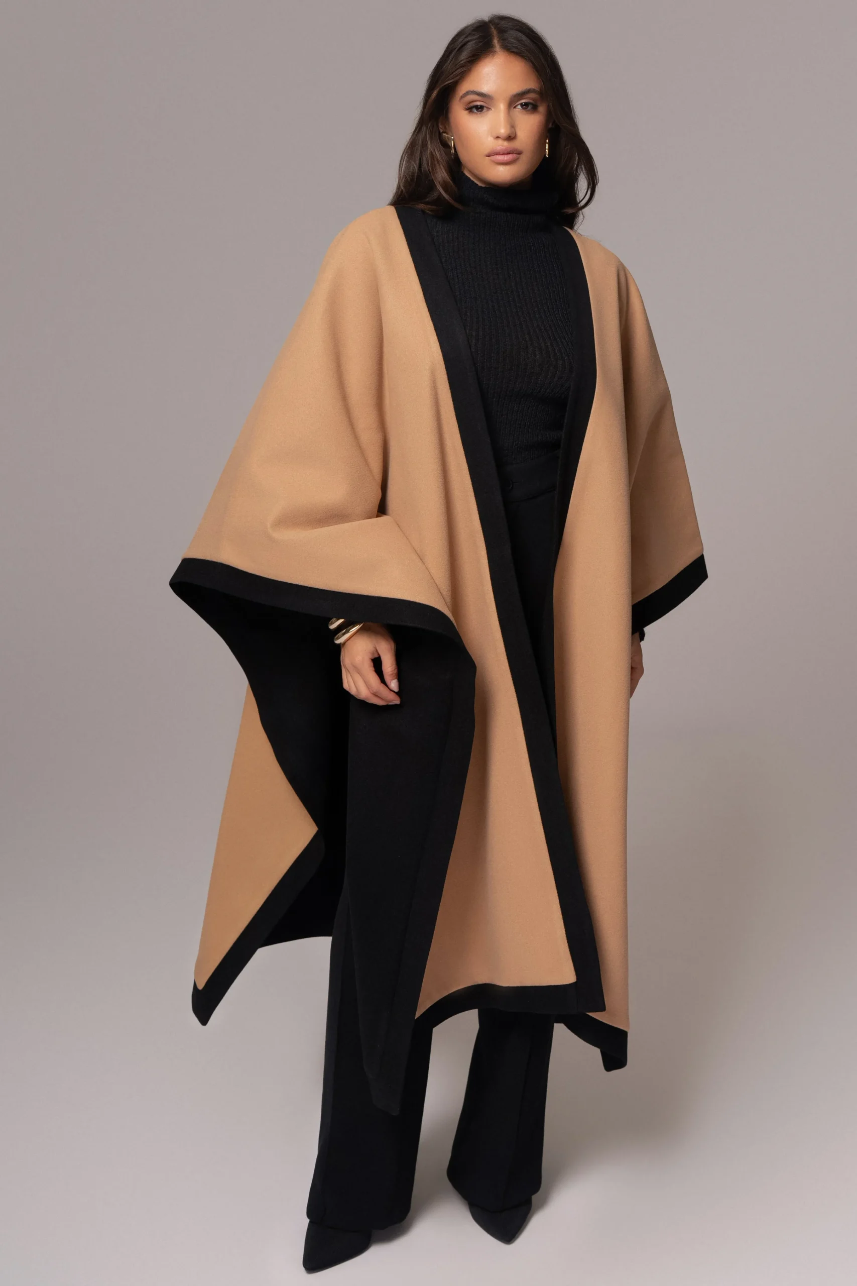 beige_park_city_reversibl_2.webp JLUXLABEL Beige Park City Reversible Shawl