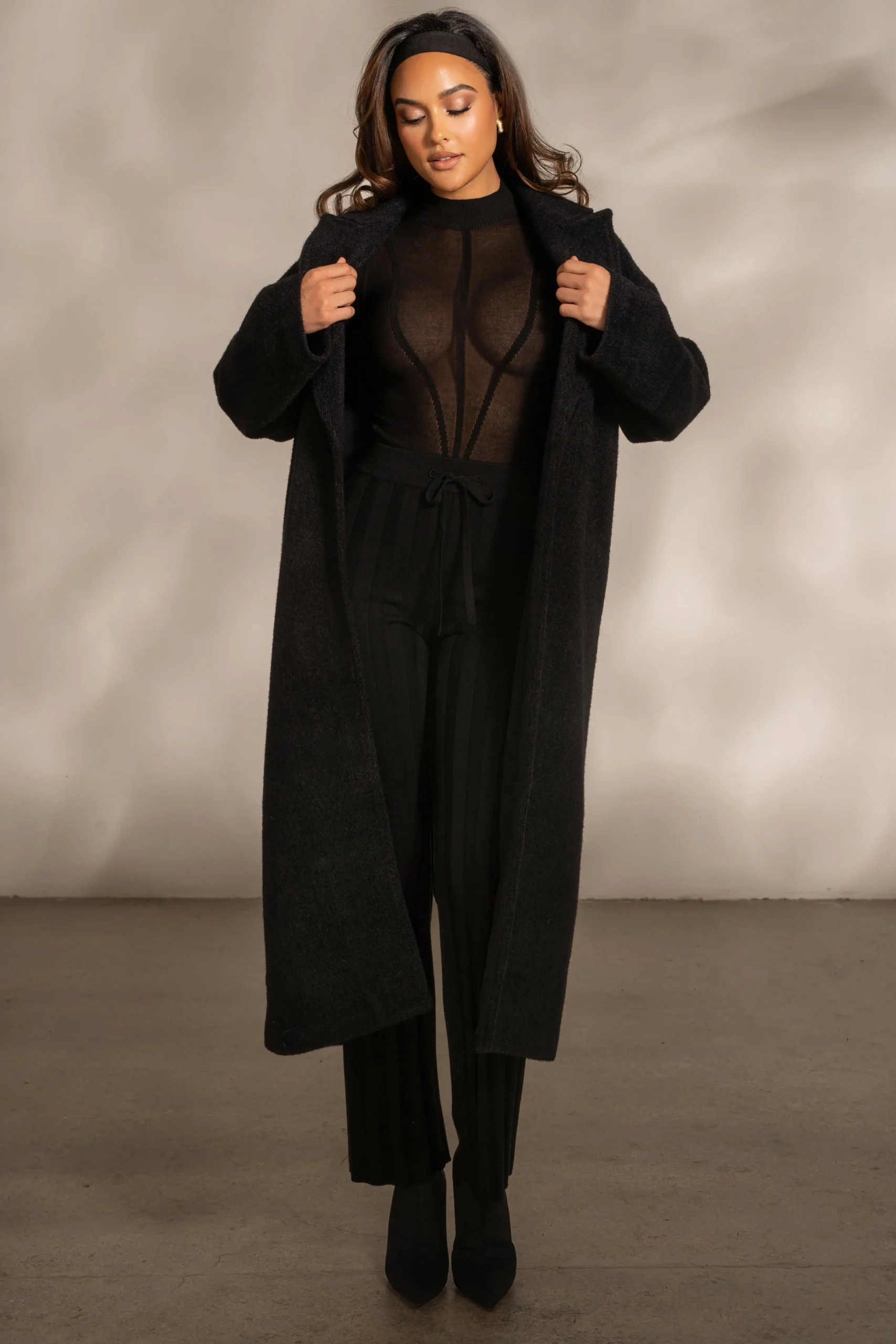 black_dion_oversized_coat_3.webp JLUXLABEL Black Dion Oversized Coat