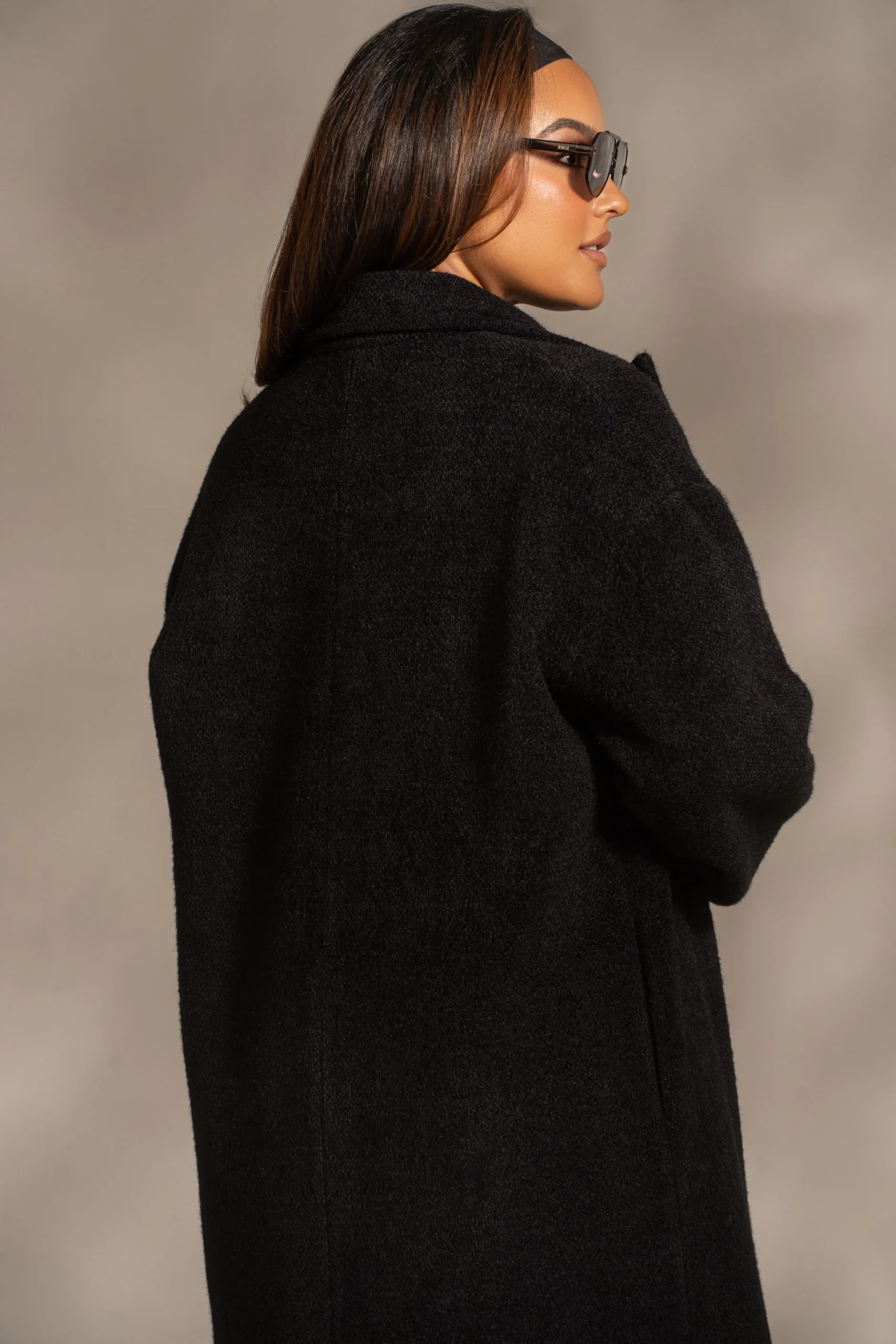 black_dion_oversized_coat_5.webp JLUXLABEL Black Dion Oversized Coat