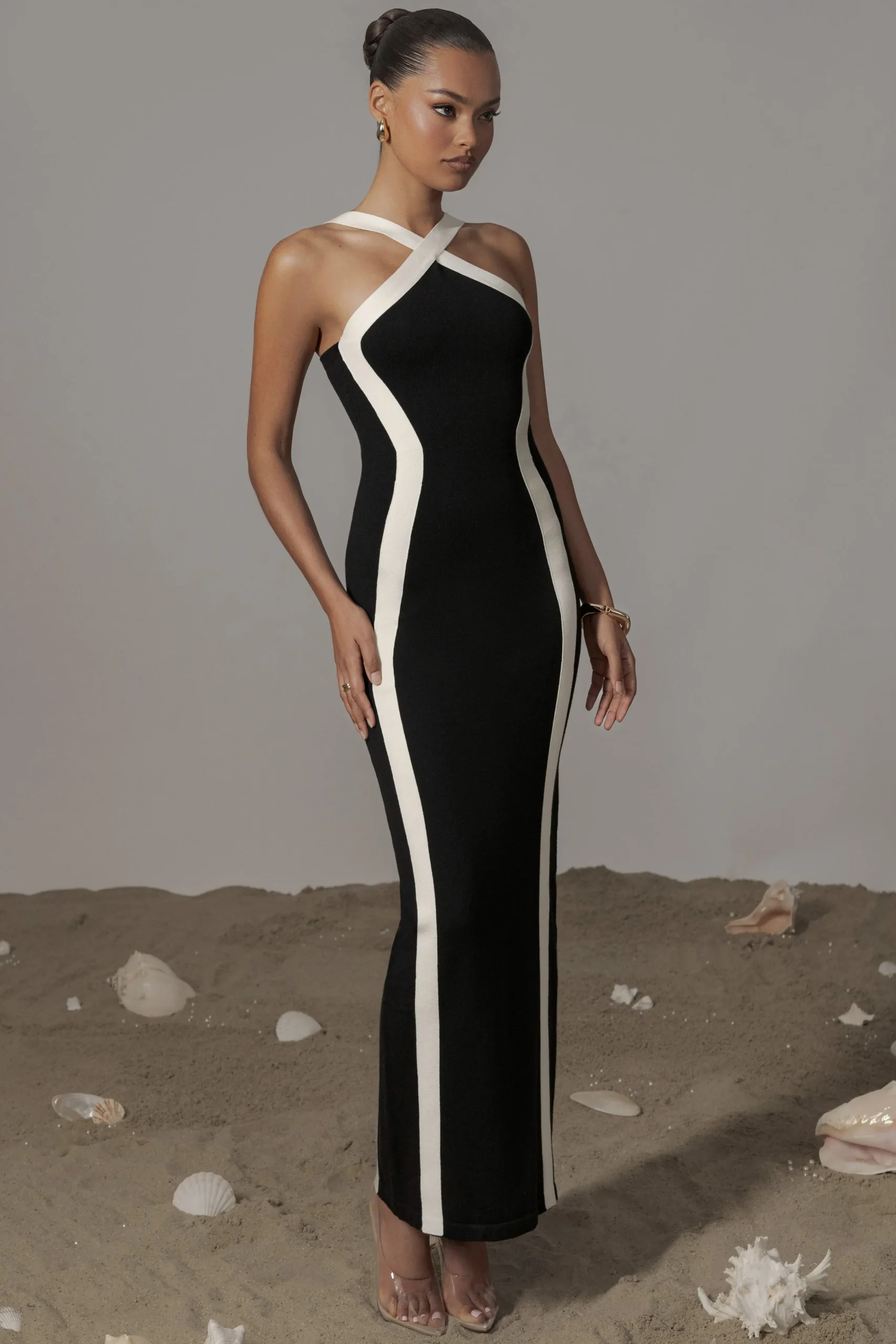 black_fabiola_contrast_ma_5.webp JLUXLABEL Black Fabiola Contrast Maxi Dress