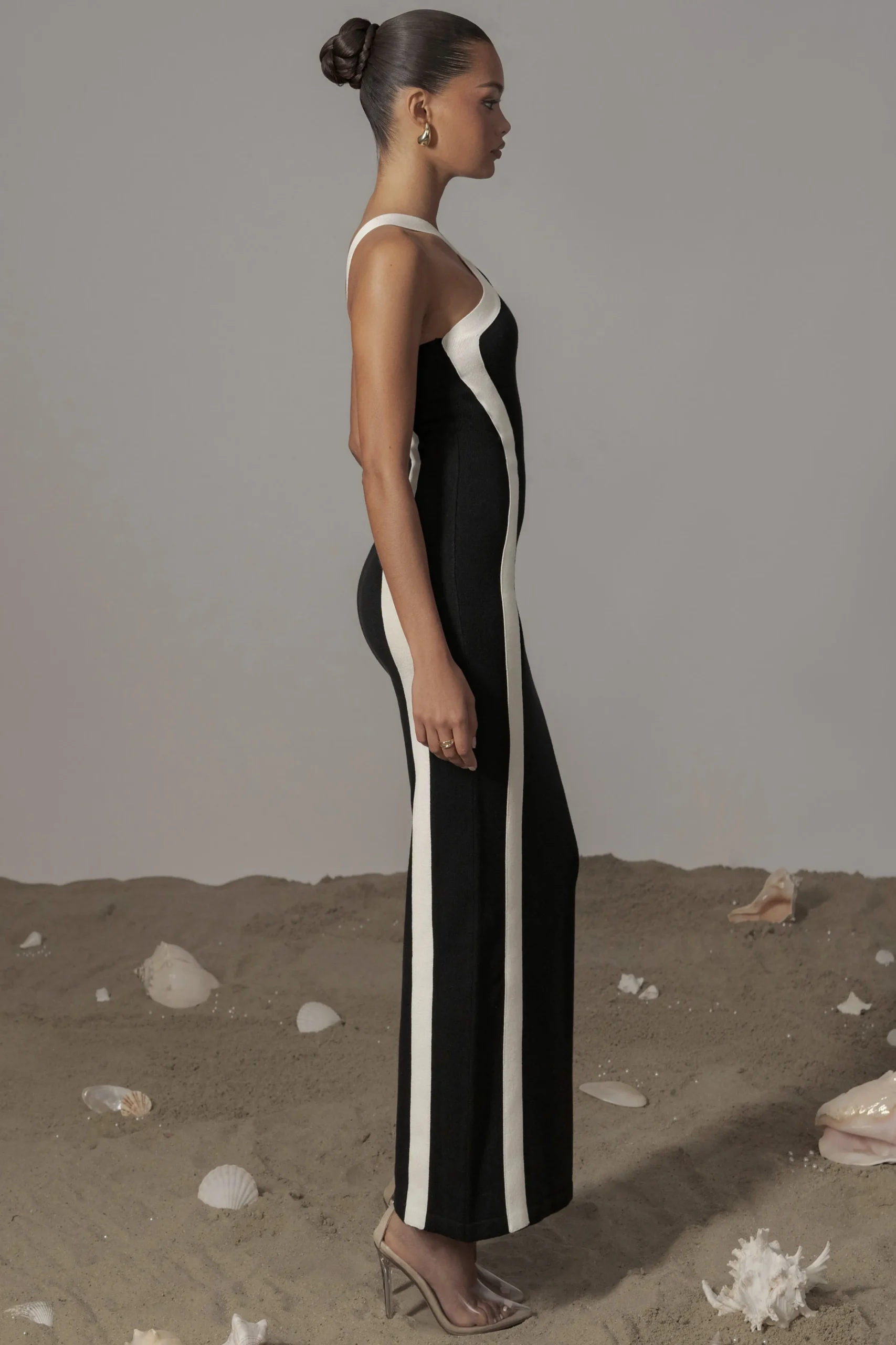 black_fabiola_contrast_ma_7.webp JLUXLABEL Black Fabiola Contrast Maxi Dress