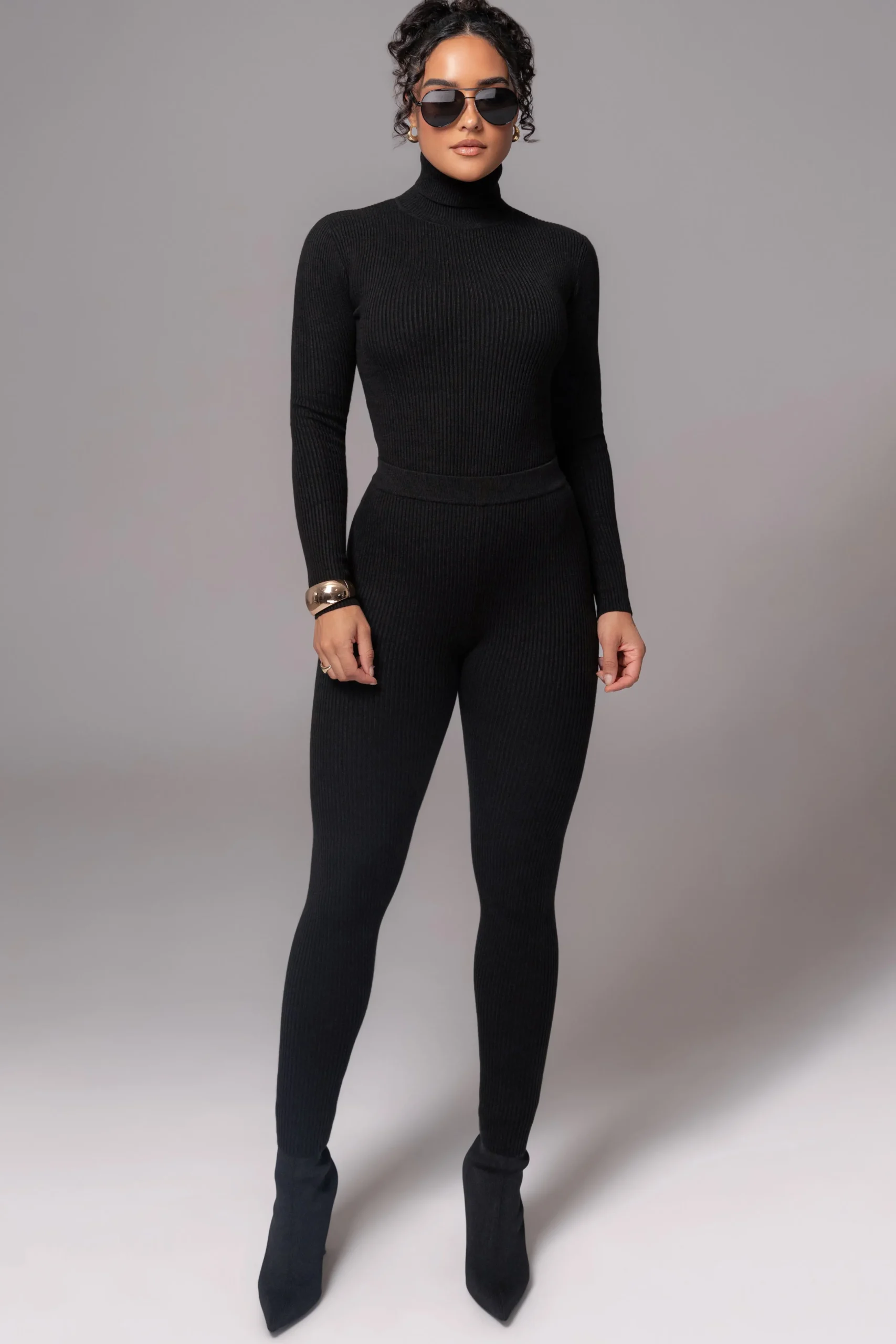 black_naaya_ribbed_leggin_0.webp JLUXLABEL Black Naaya Ribbed Leggings