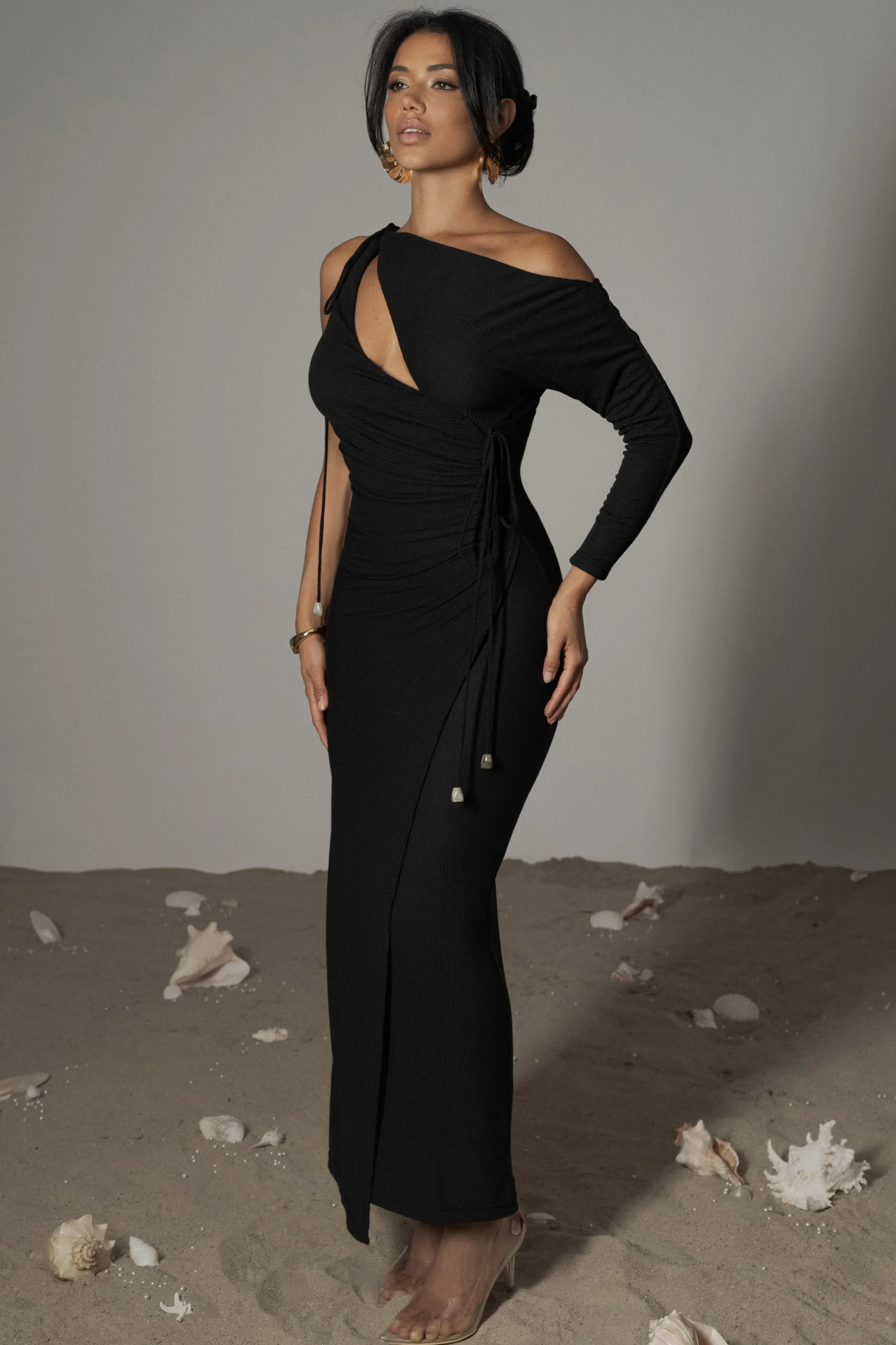 black_odelia_crinkled_max_1.webp JLUXLABEL Black Odelia Crinkled Maxi Dress