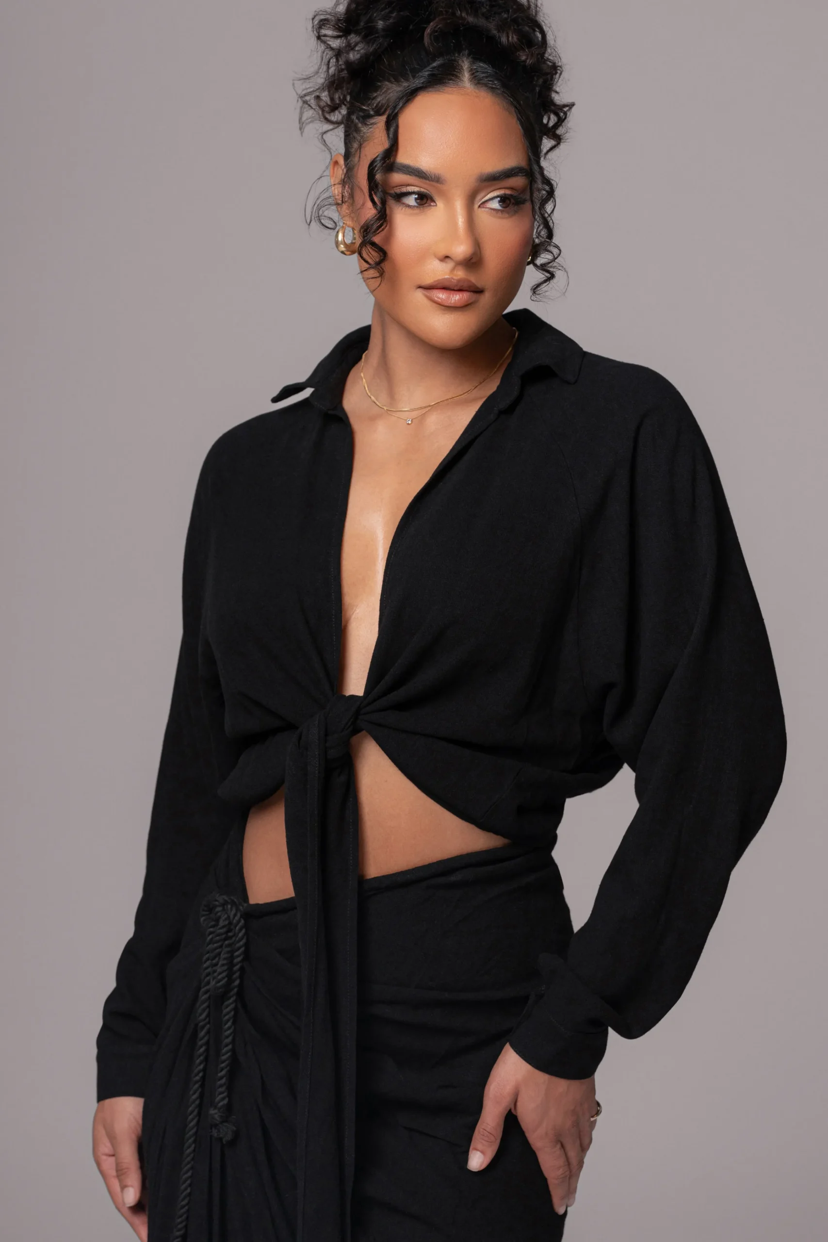 black_soho_front_tied_wov_3.webp JLUXLABEL Black Soho Front Tied Woven Top