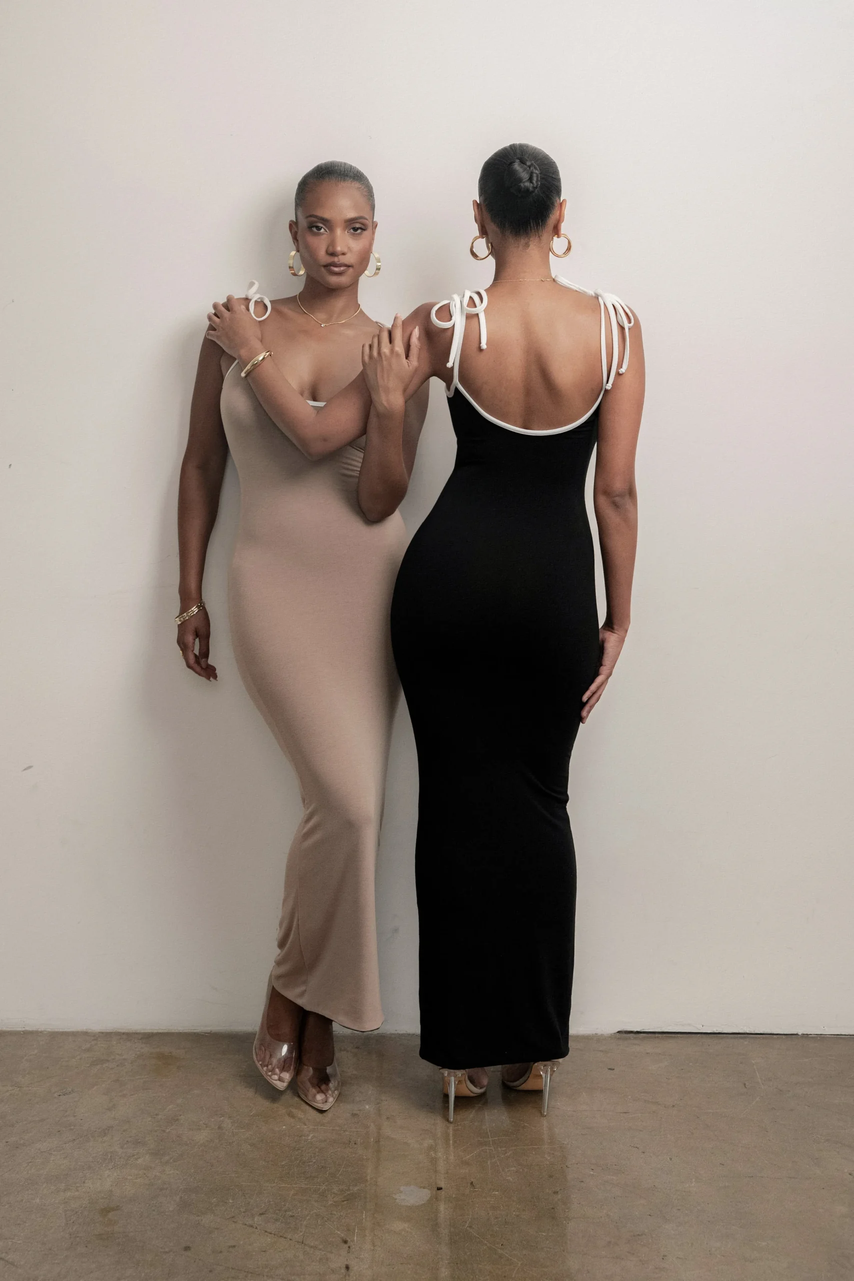 blackbeige_shawna_reversi_1.webp JLUXLABEL Black/Beige Shawna Reversible Maxi Dress