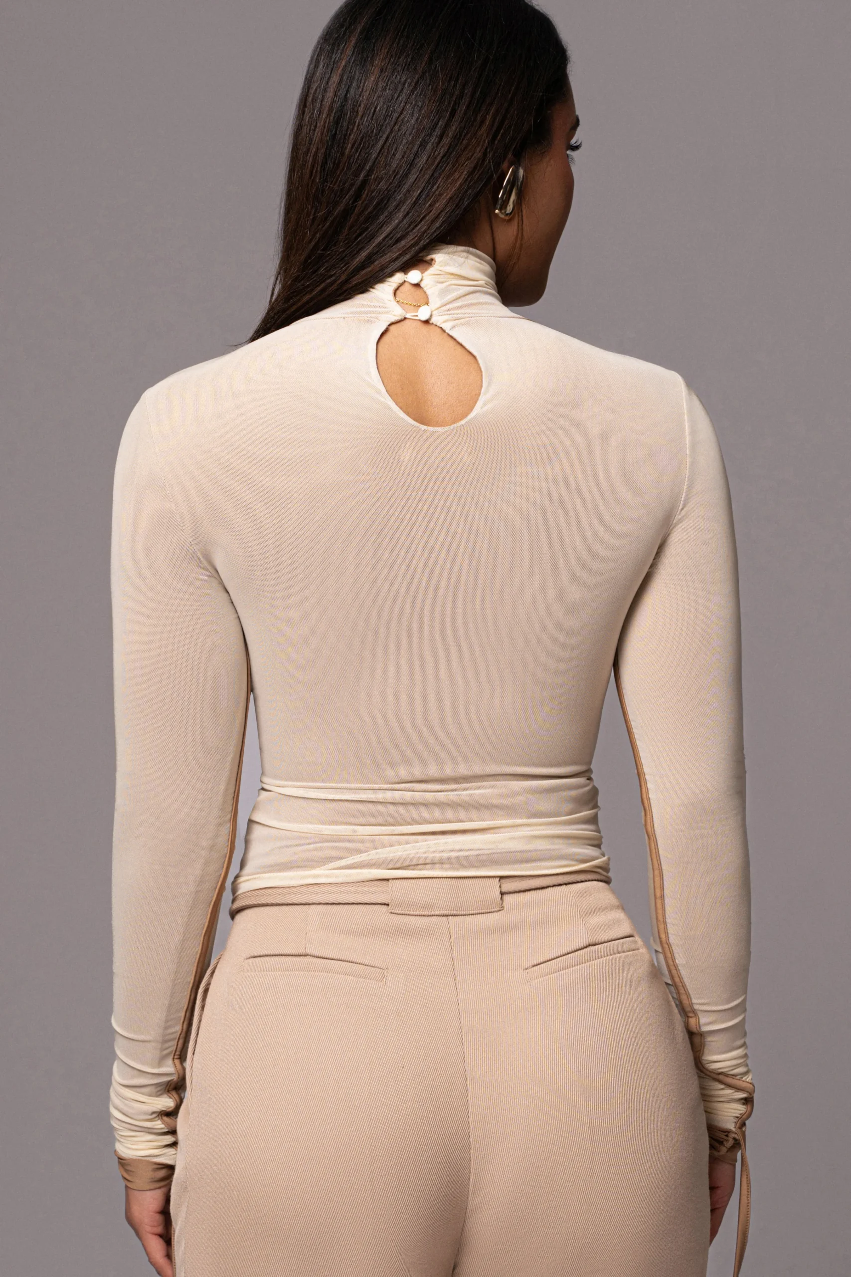 buttercream_santiana_turt_11.webp JLUXLABEL Buttercream Santiana Turtleneck Top