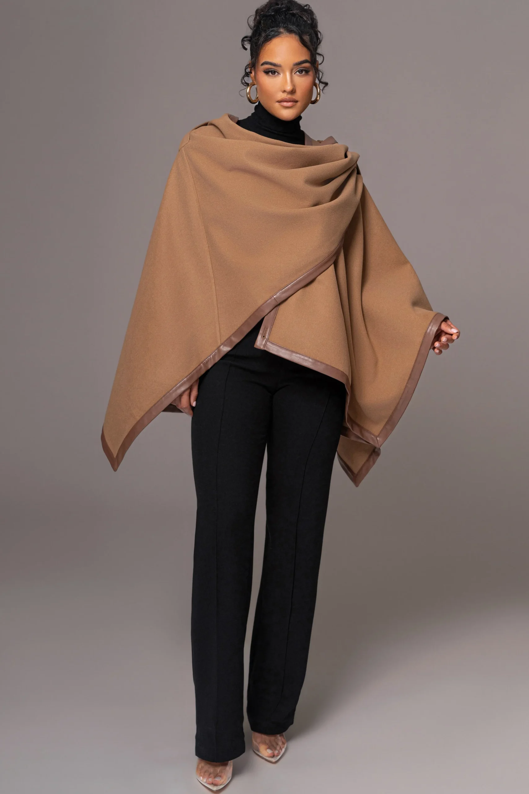 camel_felt_and_faux_leath_3.webp JLUXLABEL Camel Felt And Faux Leather Shawl