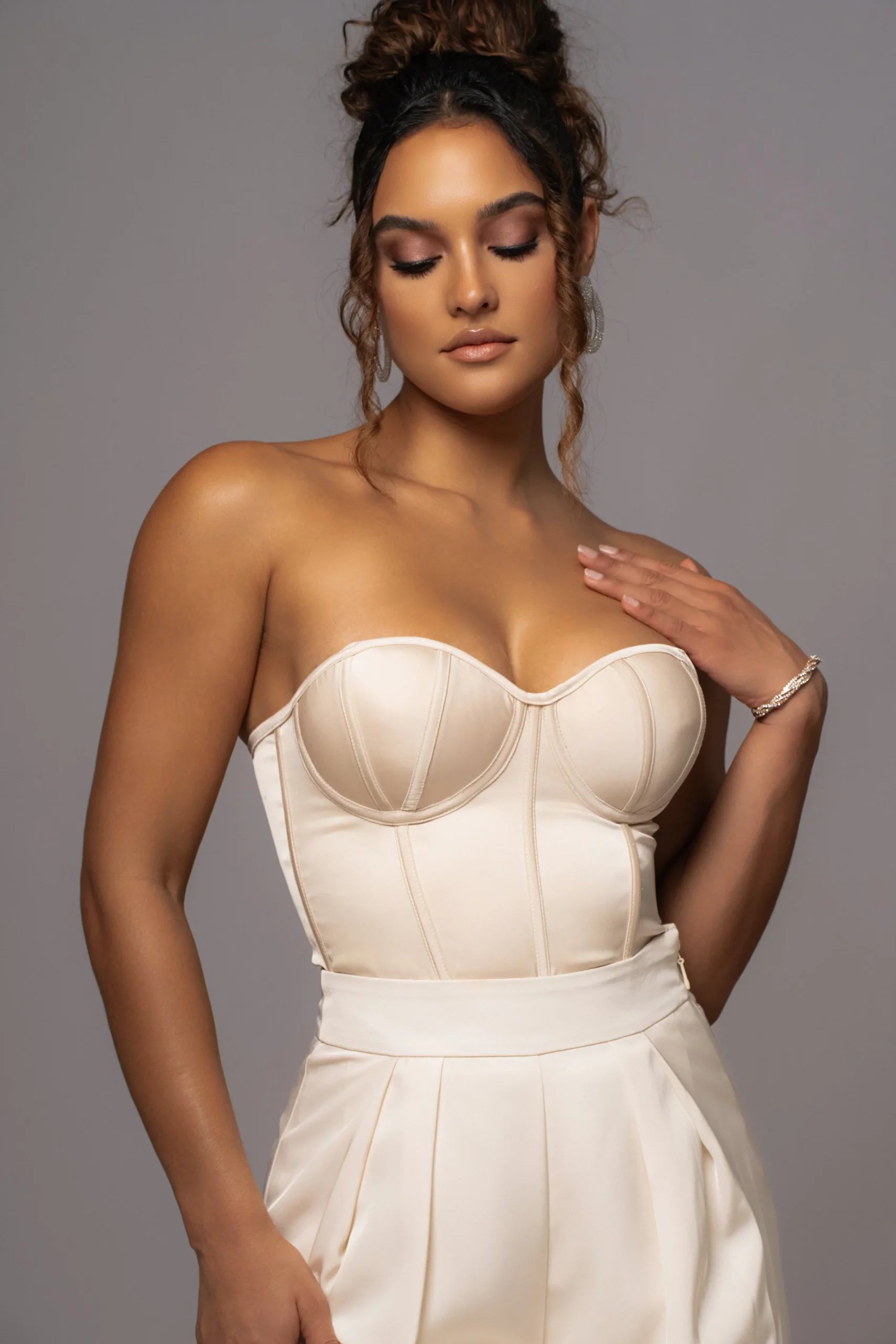 champagne_leo_matte_satin_15.webp JLUXLABEL Champagne Leo Matte Satin Bustier
