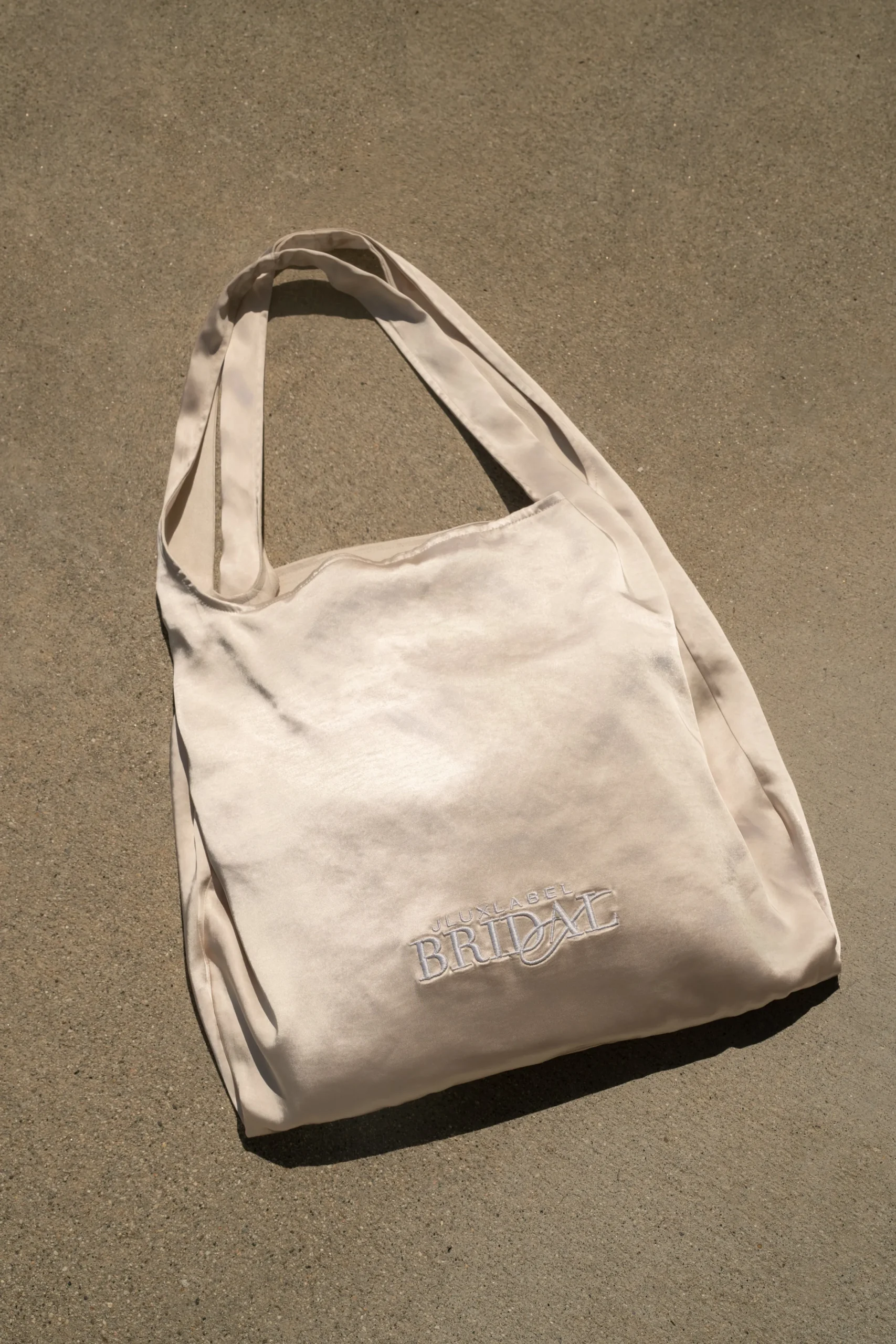 champagne_love_story_brid_2.webp JLUXLABEL Champagne Love Story Bridal Handbag