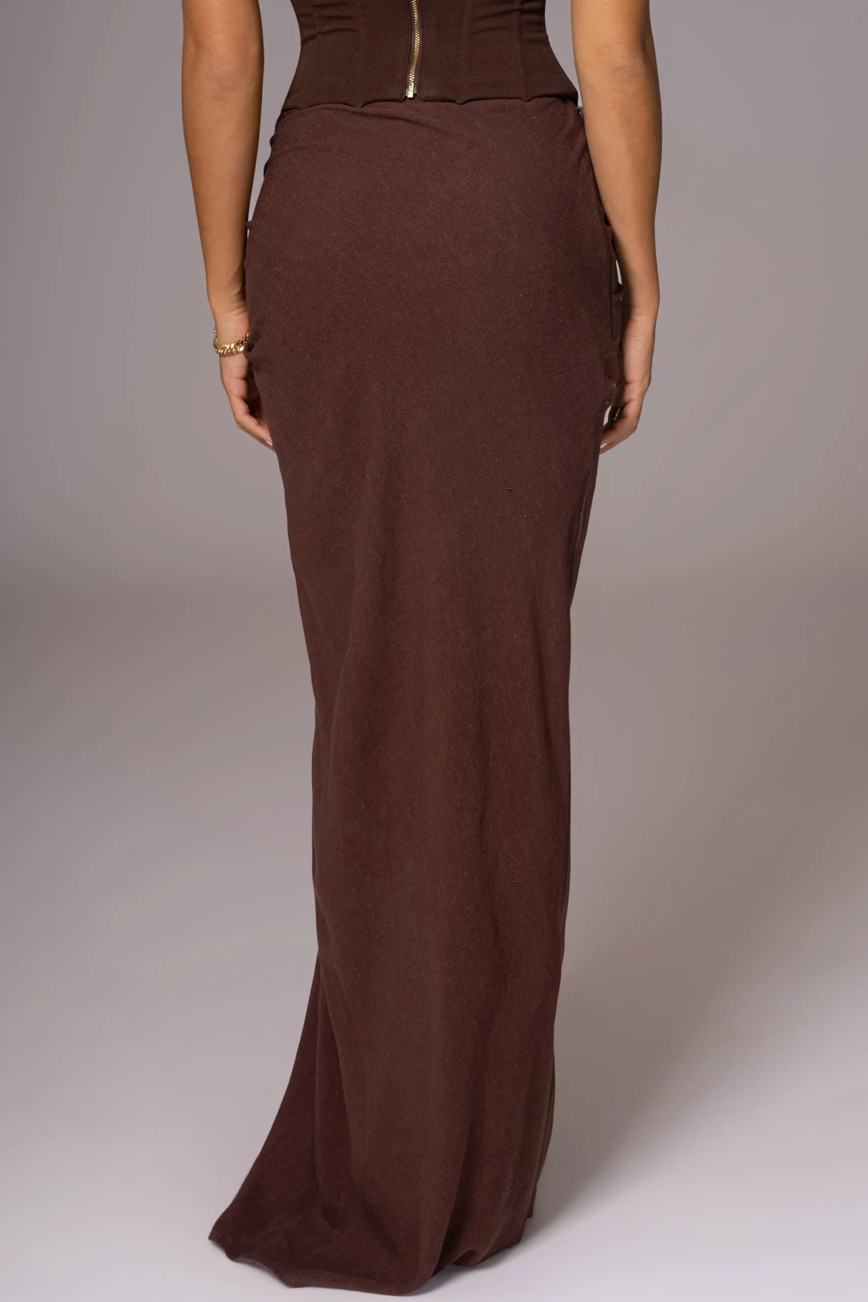 chocolate_noelia_linen_sl_3.webp JLUXLABEL Chocolate Noelia Linen Slit Skirt