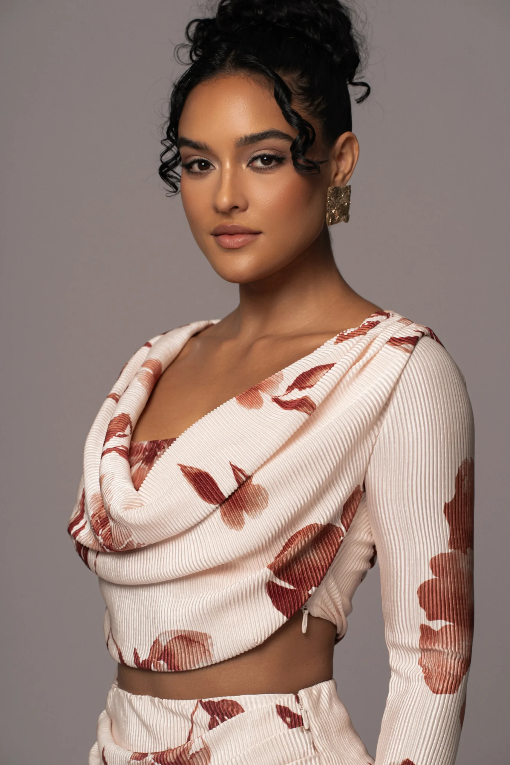 cream_floral_haidyn_skirt_16.webp JLUXLABEL Cream Floral Haidyn Skirt Set