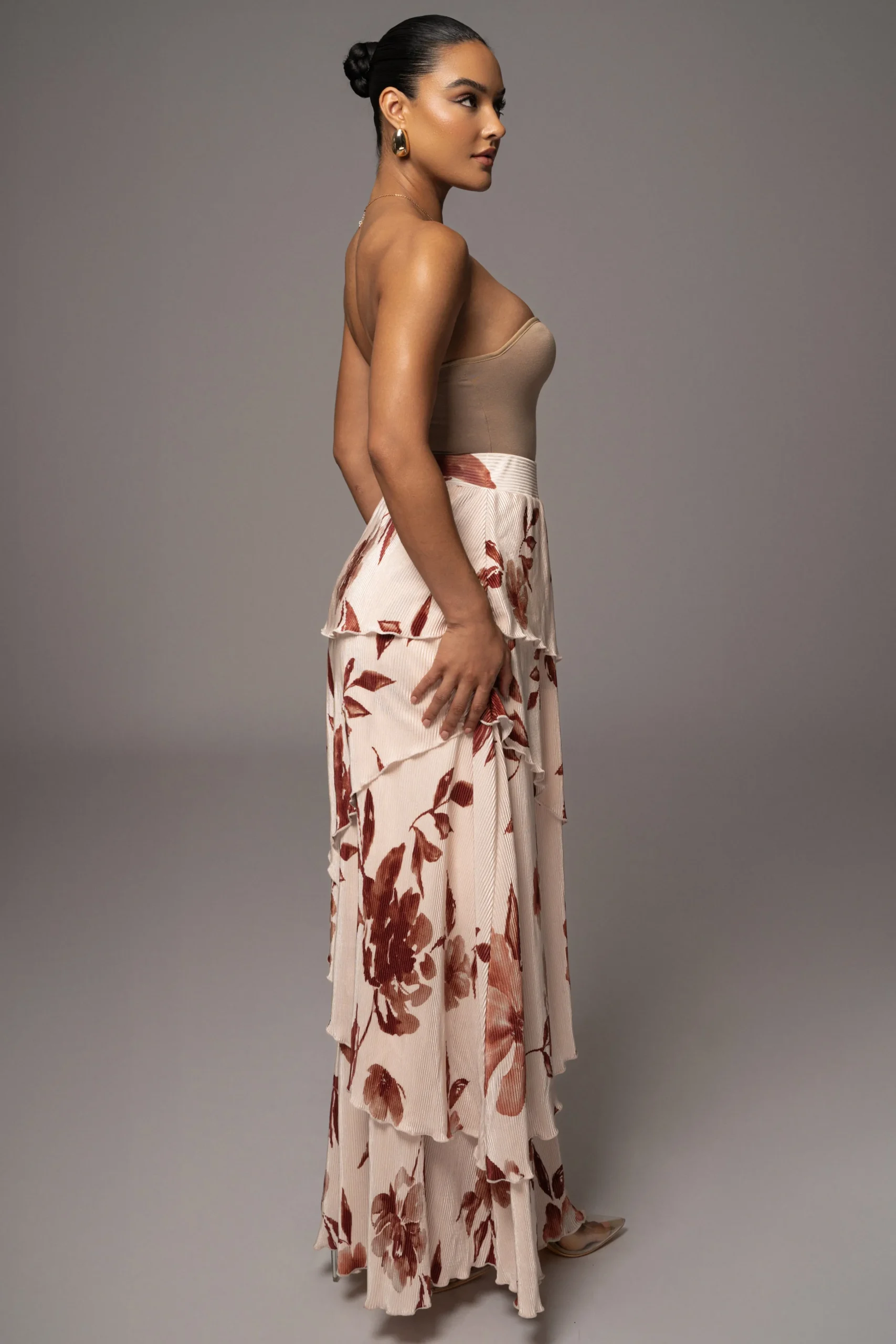 cream_floral_kamira_tiere_15.webp JLUXLABEL Cream Floral Kamira Tiered Skirt