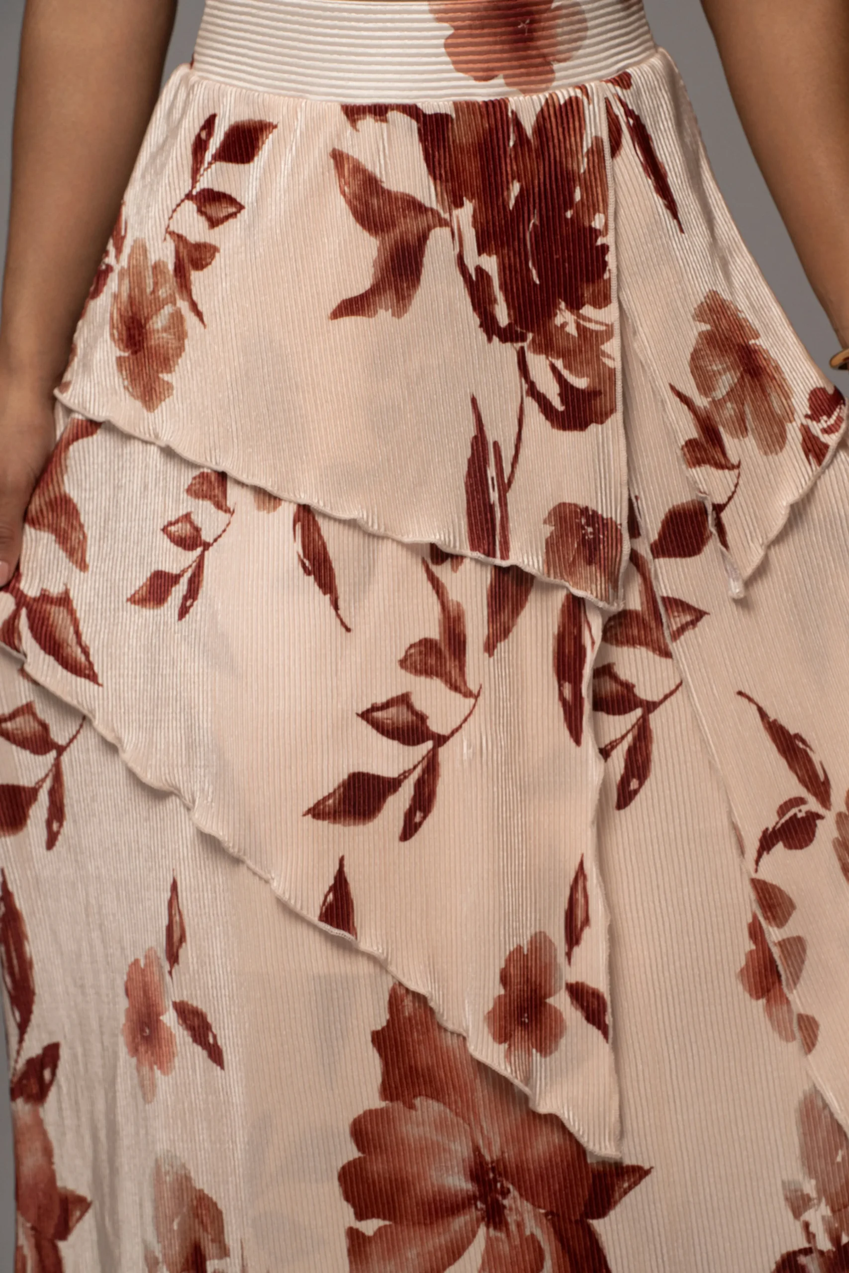 cream_floral_kamira_tiere_20.webp JLUXLABEL Cream Floral Kamira Tiered Skirt