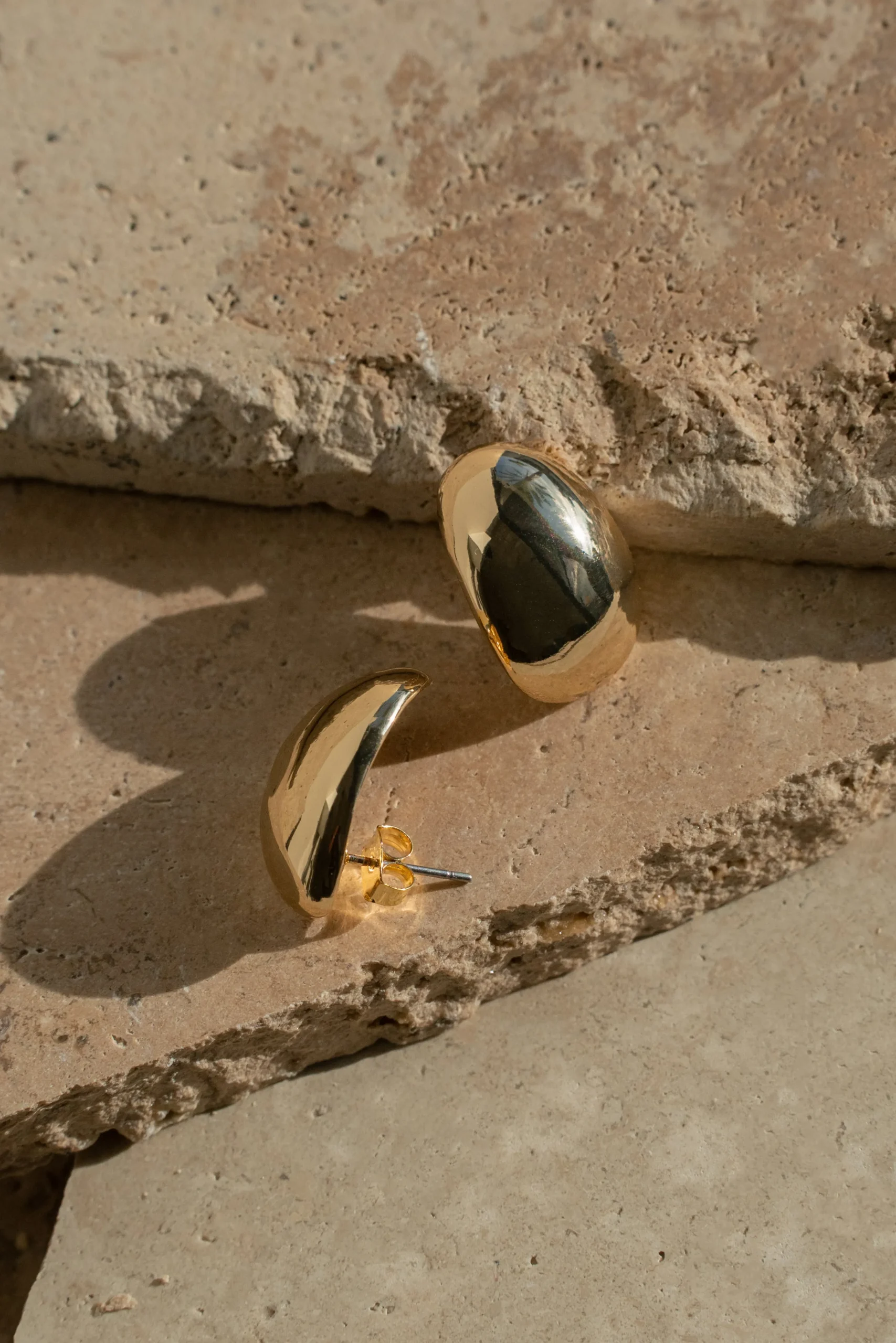 gold_brie_earrings_1.webp JLUXLABEL Gold Brie Earrings