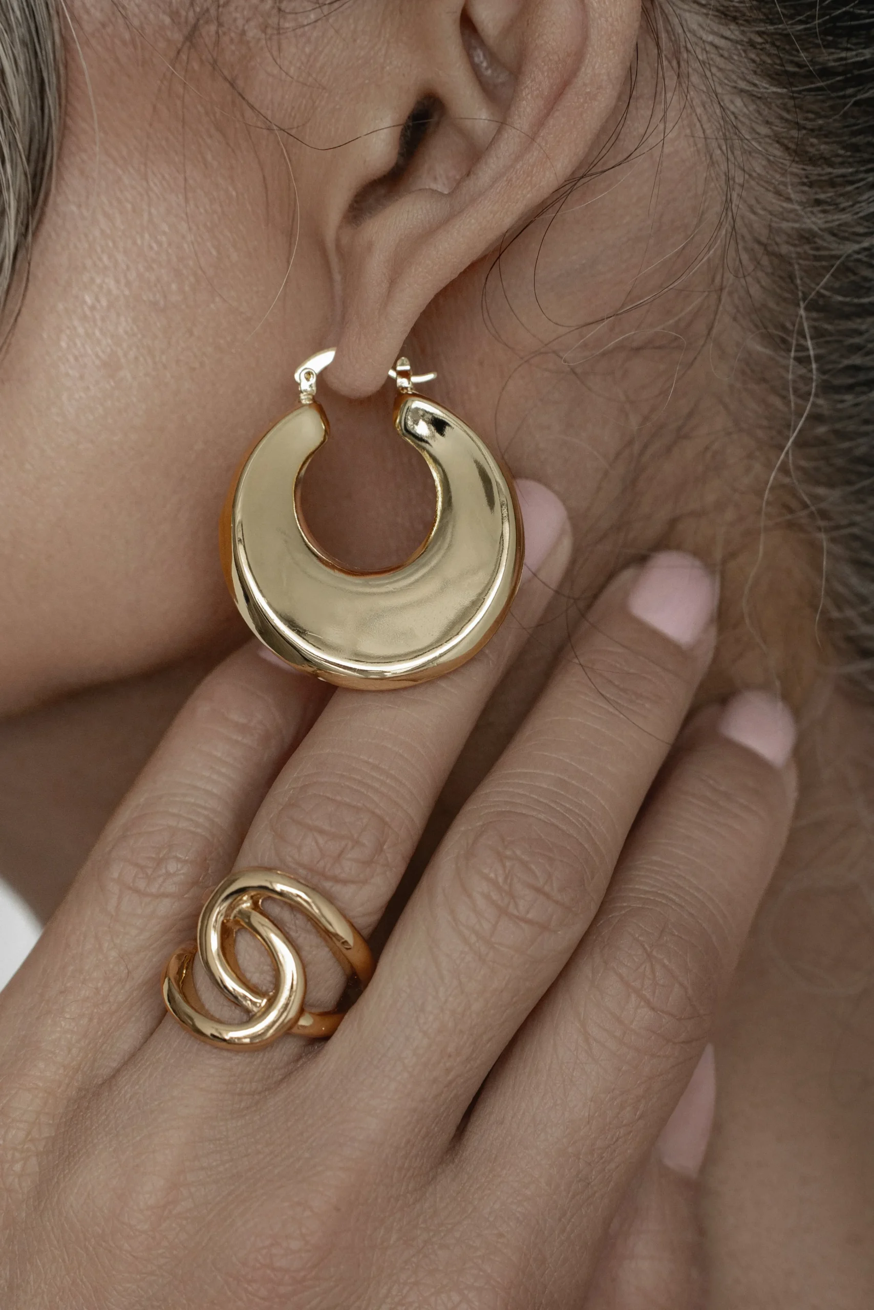gold_elements_ring_2.webp JLUXLABEL Gold Elements Ring