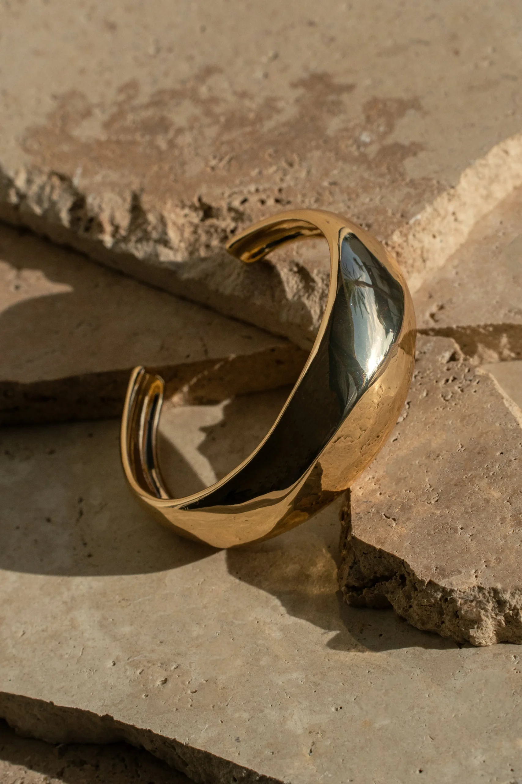 gold_emi_cuff_bracelet_0.webp JLUXLABEL Gold Emi Cuff Bracelet