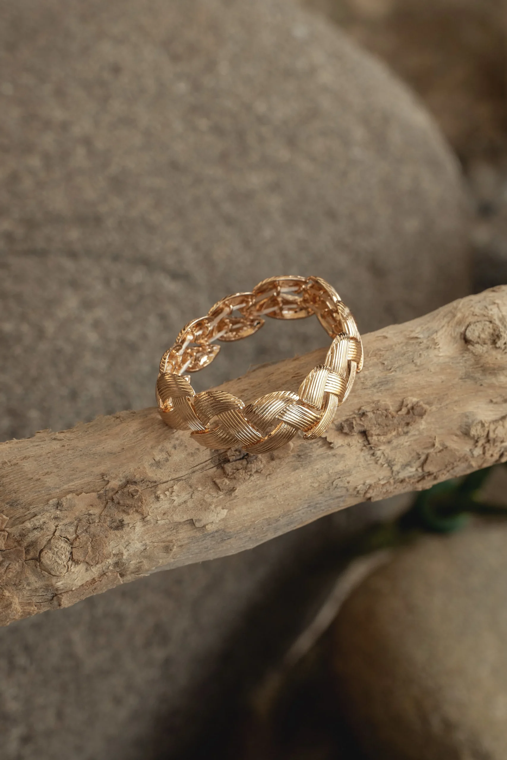 gold_meghan_bracelet_0.webp JLUXLABEL Gold Meghan Bracelet