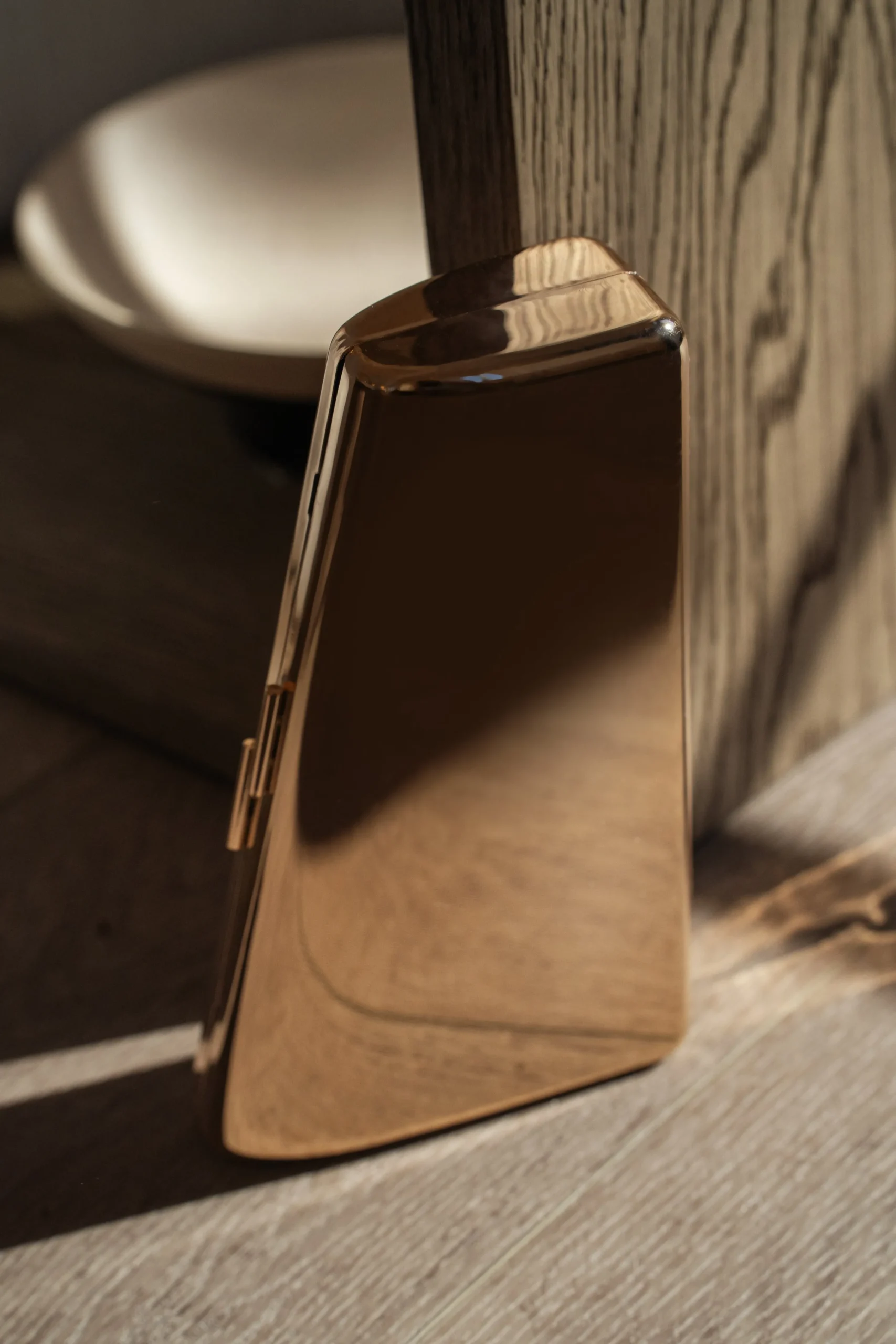 gold_sasha_clutch_4.webp JLUXLABEL Gold Sasha Clutch