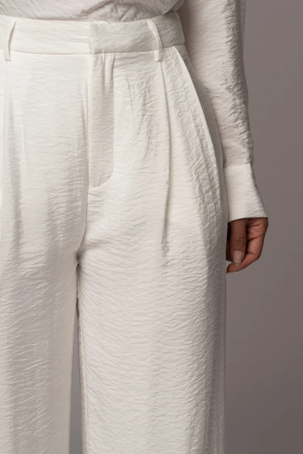 JLUXLABEL Ivory Drew Crinkled Trousers