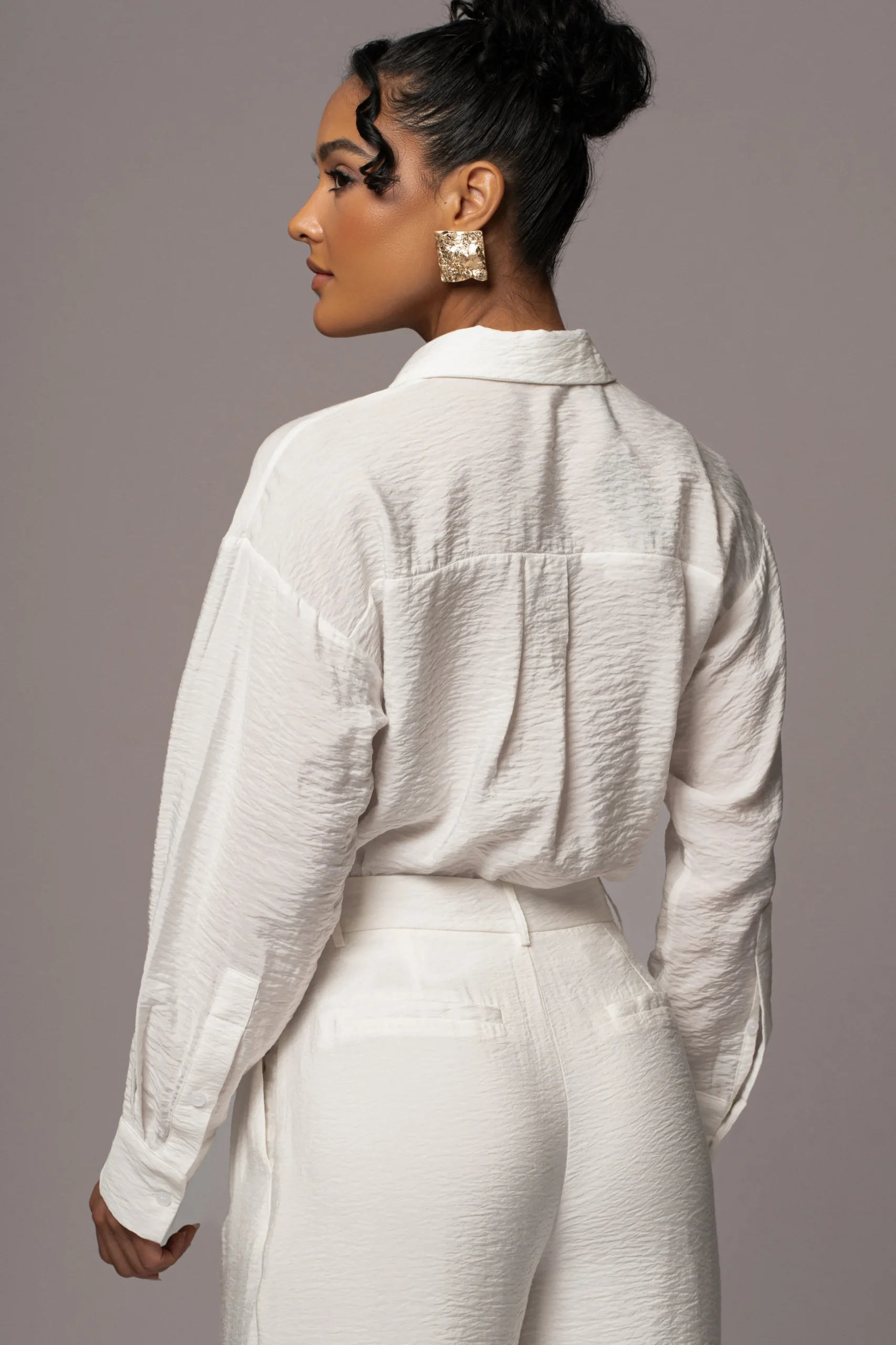 ivory_greta_collared_top_10.webp JLUXLABEL Ivory Greta Collared Top