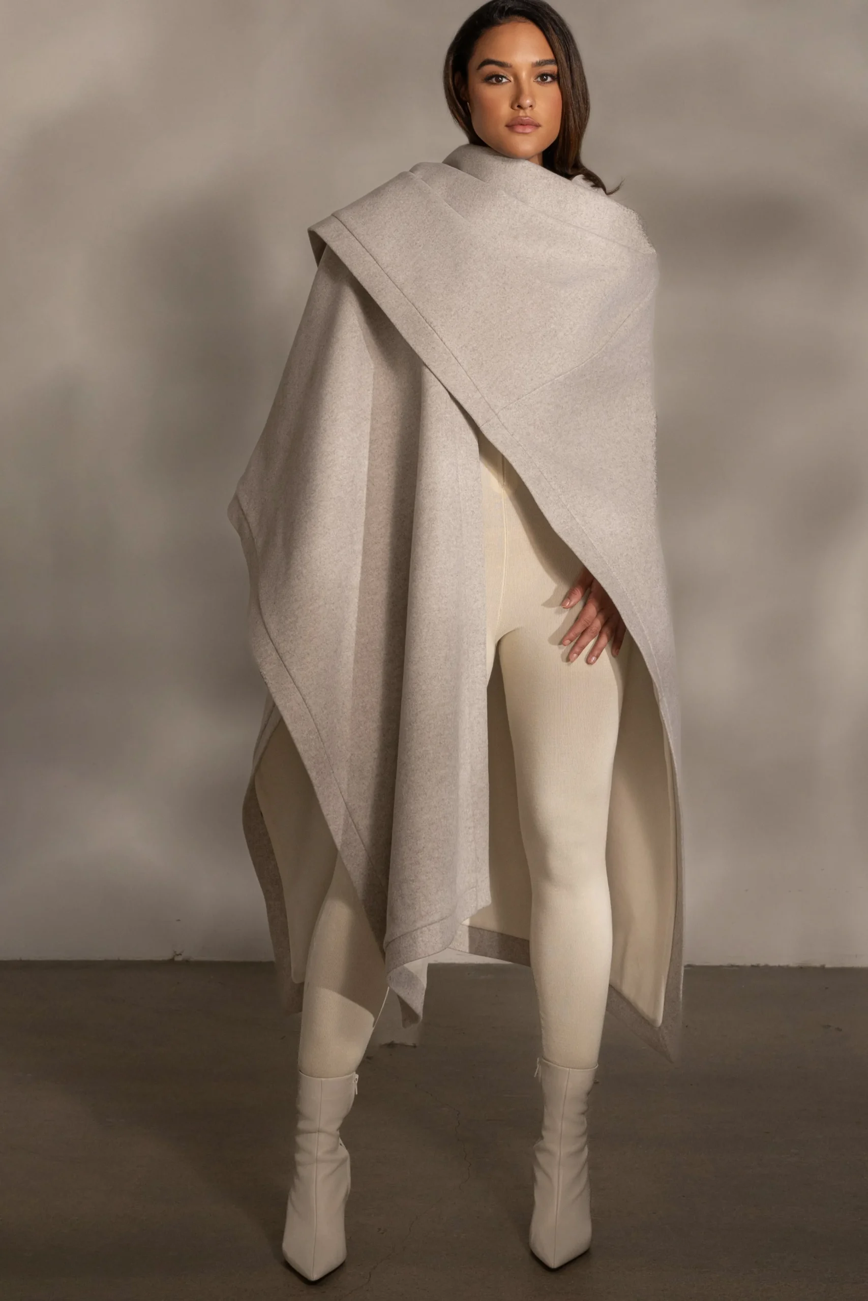 ivory_park_city_reversibl_19.webp JLUXLABEL Ivory Park City Reversible Shawl