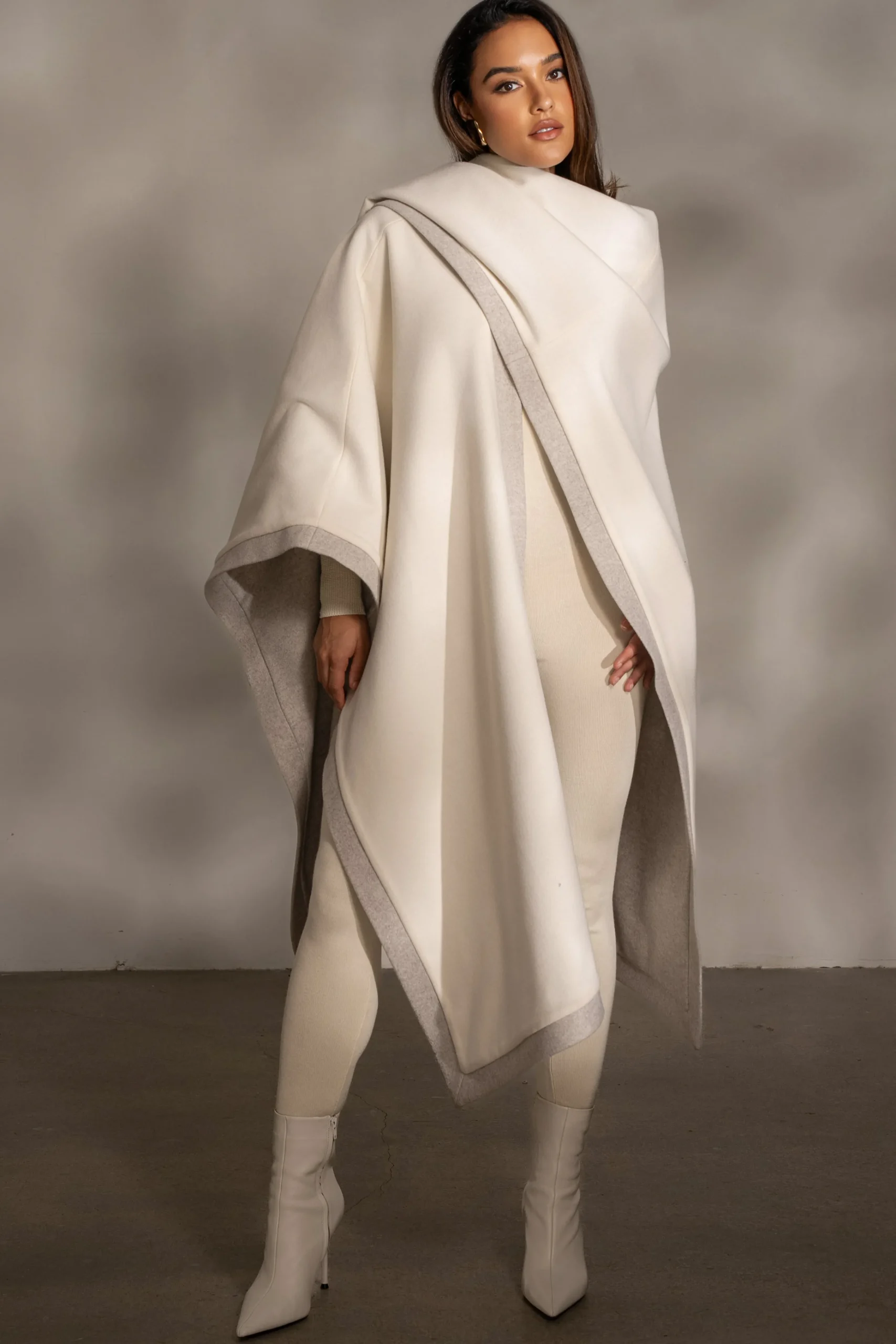 ivory_park_city_reversibl_25.webp JLUXLABEL Ivory Park City Reversible Shawl