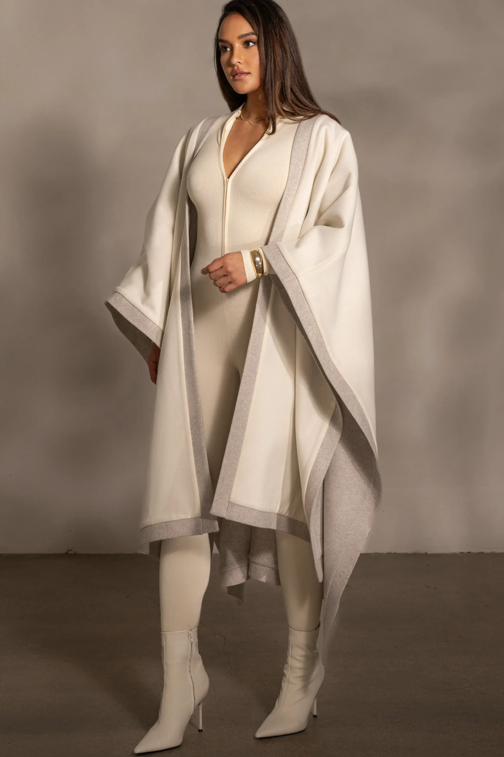 ivory_park_city_reversibl_29.webp JLUXLABEL Ivory Park City Reversible Shawl