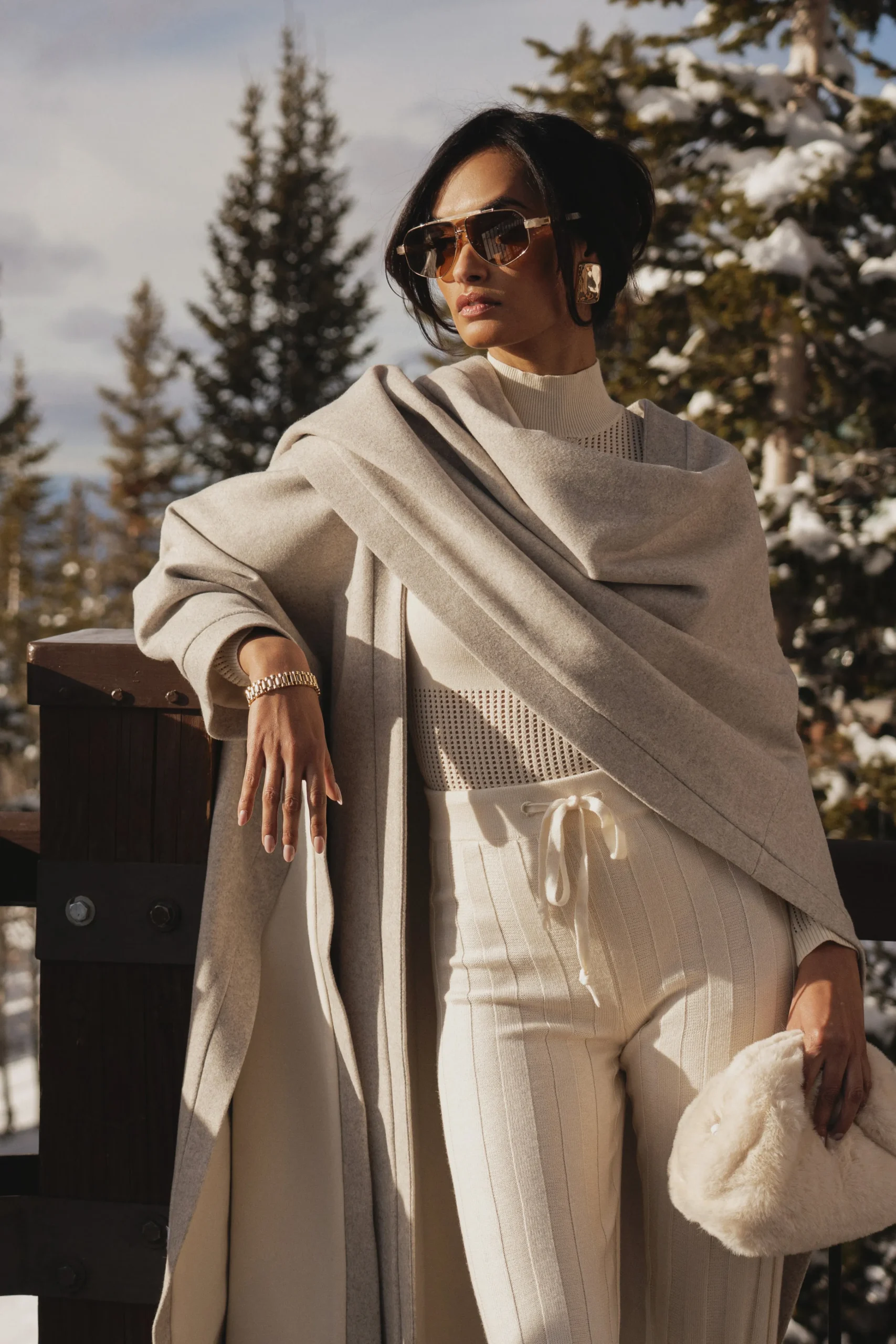ivory_park_city_reversibl_5.webp JLUXLABEL Ivory Park City Reversible Shawl