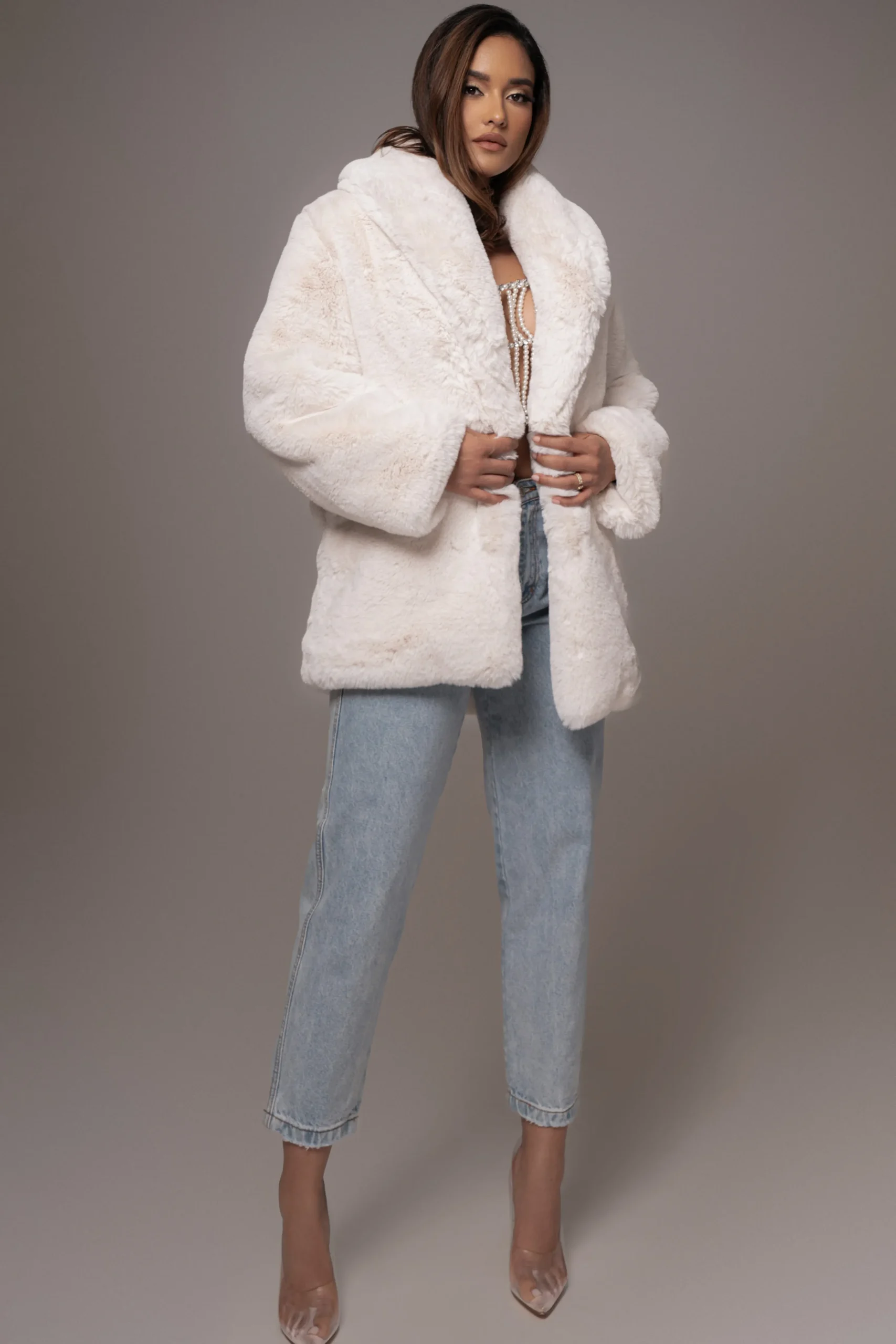 ivory_refined_faux_fur_ov_11.webp JLUXLABEL Ivory Refined Faux Fur Oversized Coat