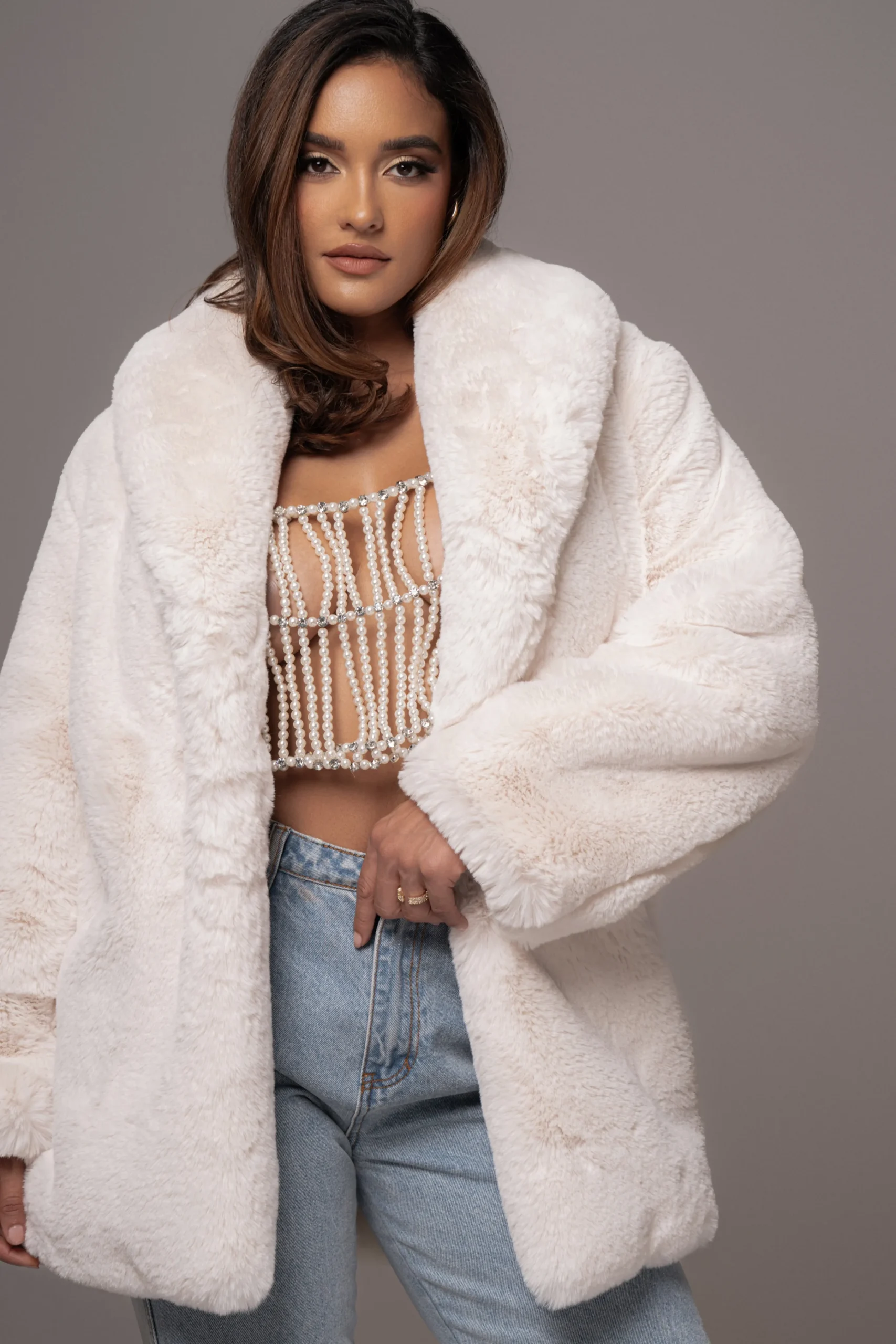 ivory_refined_faux_fur_ov_3.webp JLUXLABEL Ivory Refined Faux Fur Oversized Coat
