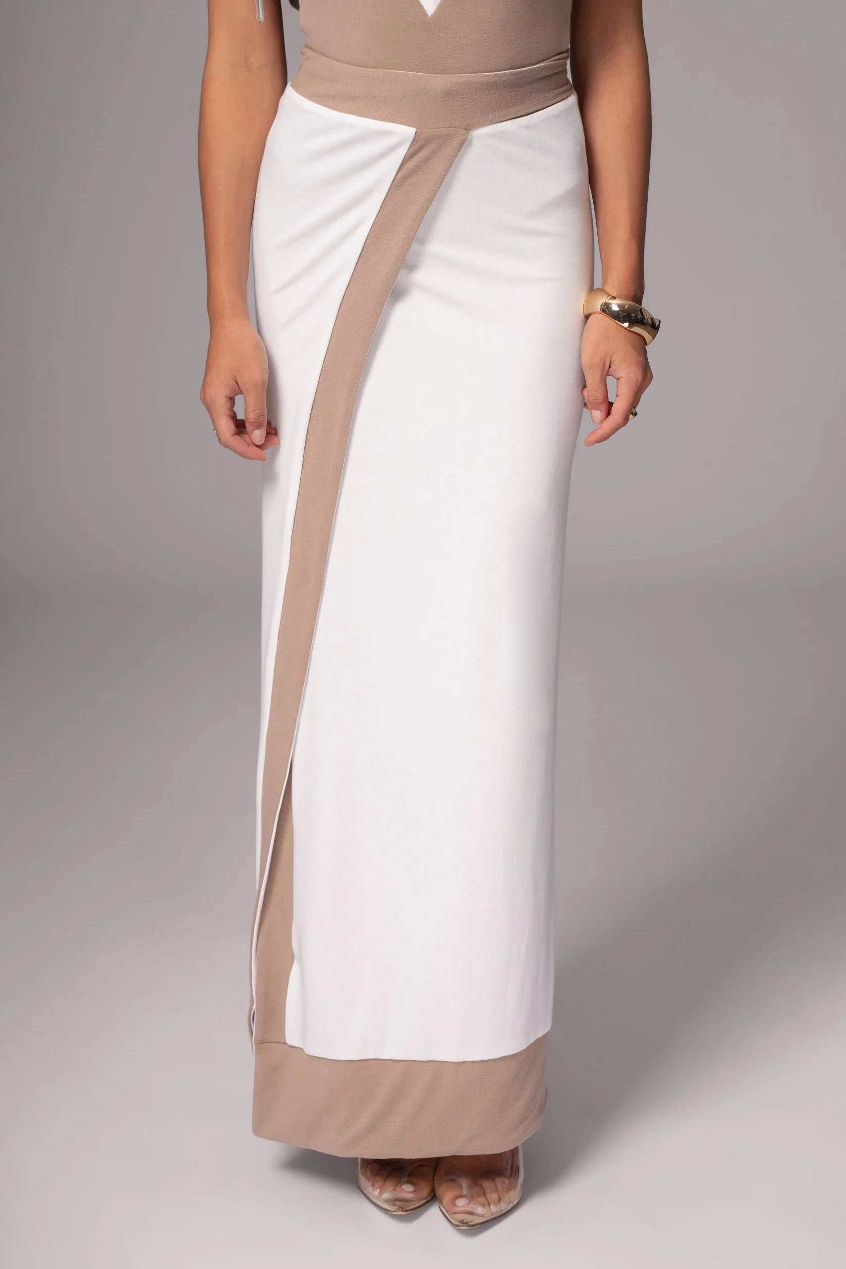 ivorybeige_kamie_reversib_11.webp JLUXLABEL Ivory/Beige Kamie Reversible Skirt Set