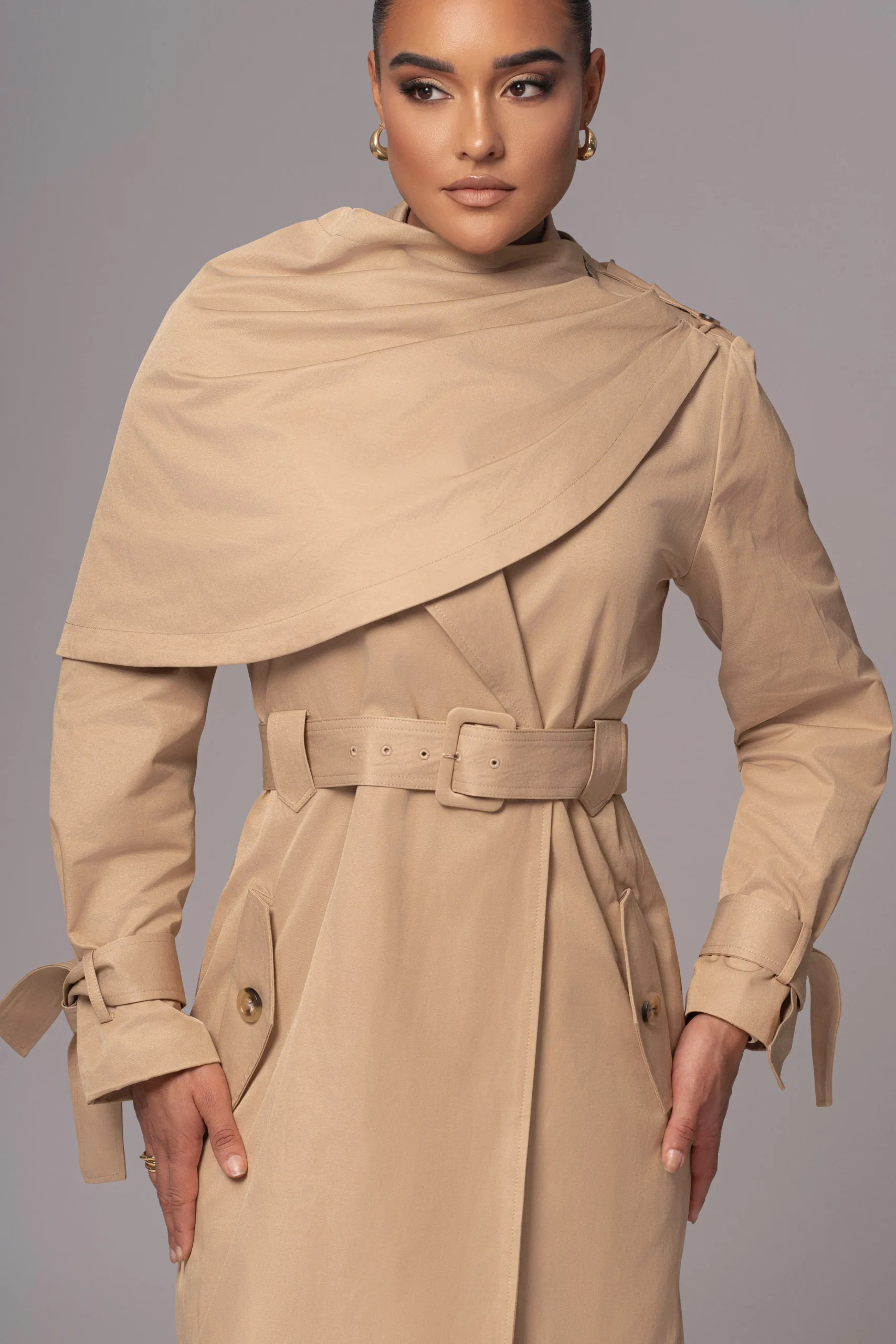khaki_the_classic_trench__11.webp JLUXLABEL Khaki The Classic Trench Coat