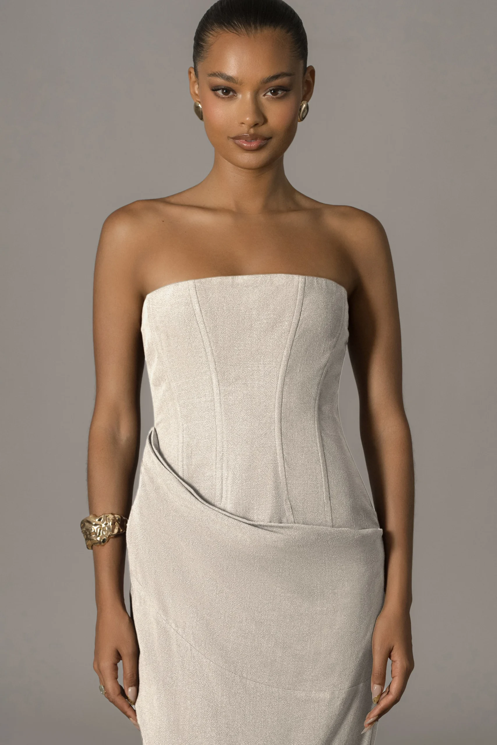natural_journey_linen_max_1.webp JLUXLABEL Natural Journey Linen Maxi Dress