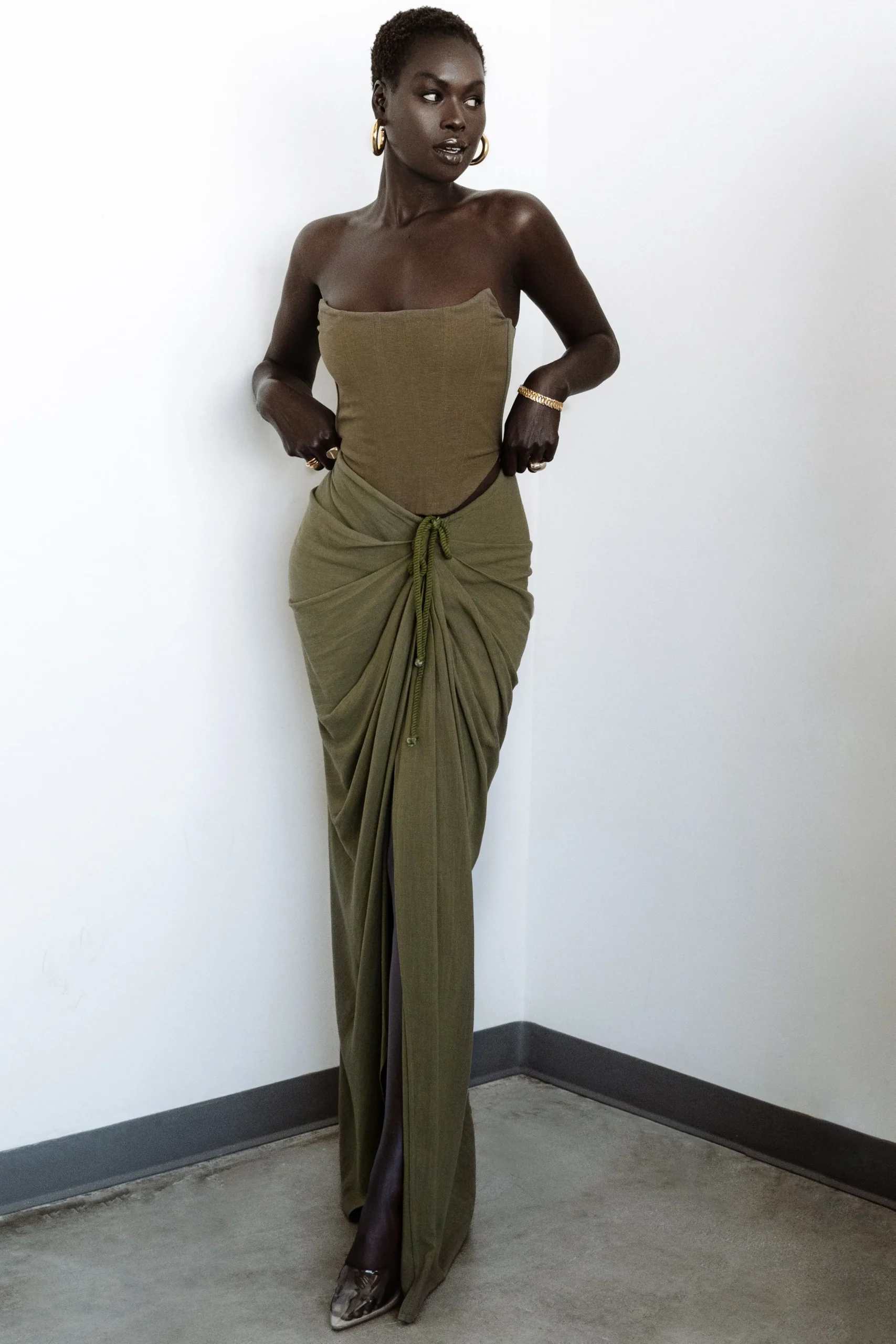 olive_fenix_reversible_li_5.webp JLUXLABEL Olive Fenix Reversible Linen Corset