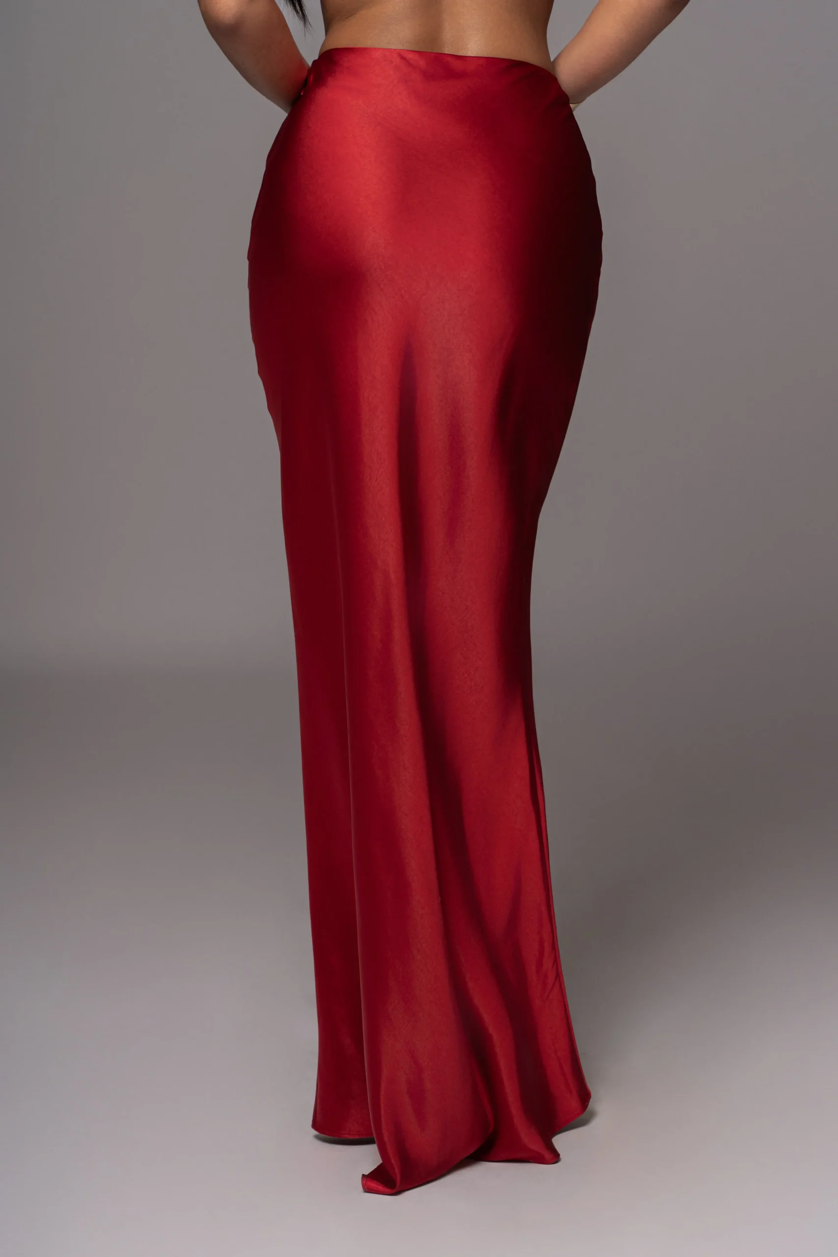 red_isella_piece_skirt_se_7.webp JLUXLABEL Red Isella 2-Piece Skirt Set