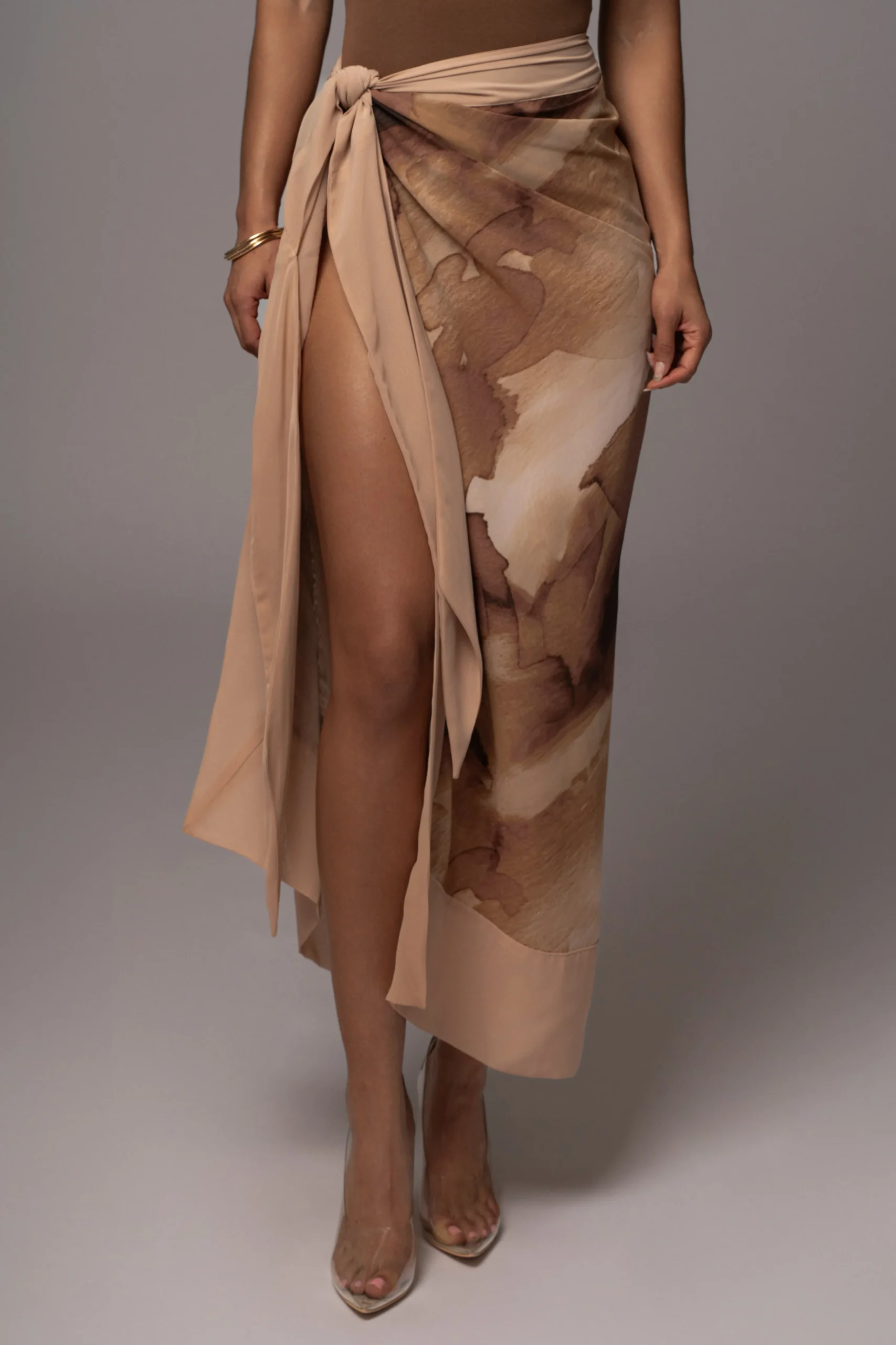 tan_abstract_marine_print_2.webp JLUXLABEL Tan Abstract Marine Print Sarong