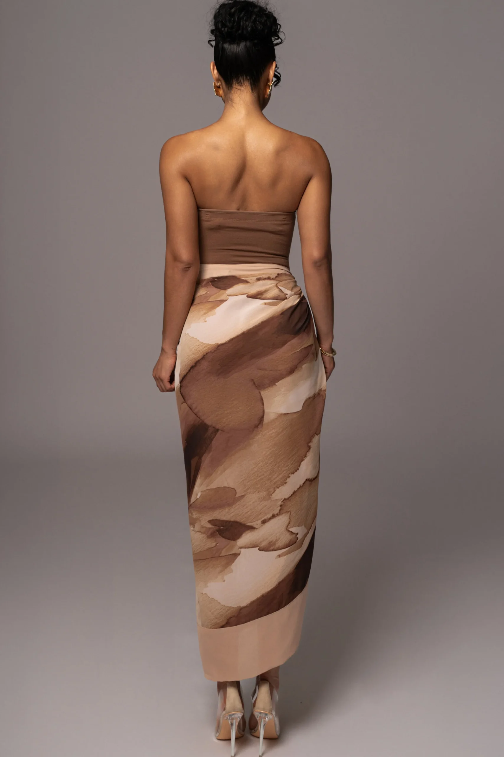 tan_abstract_marine_print_6.webp JLUXLABEL Tan Abstract Marine Print Sarong