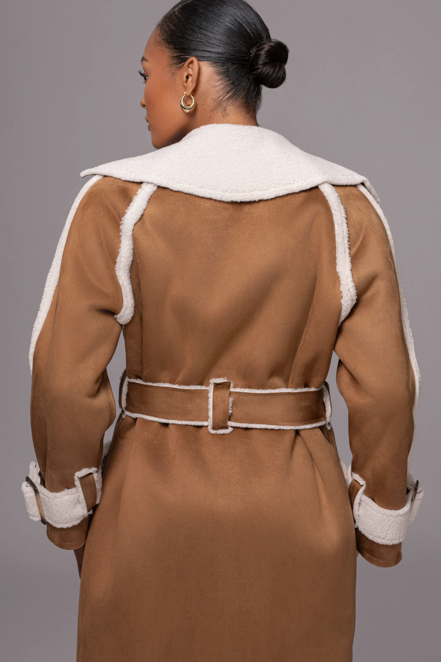 tan_suede_and_sherpa_reve_13.webp JLUXLABEL Tan Suede And Sherpa Reversible Coat
